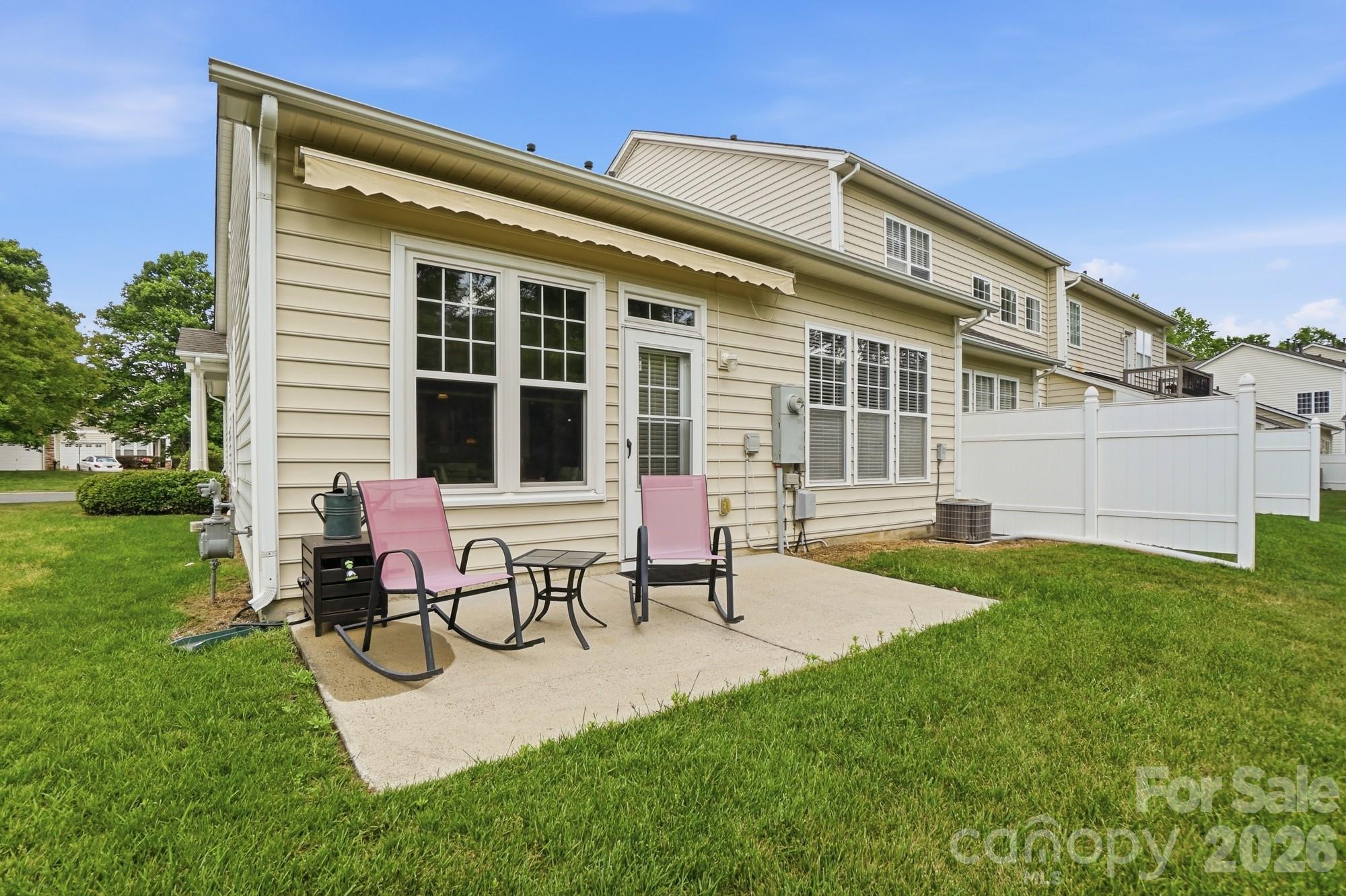 6120 Pale Moss Lane — Charlotte
