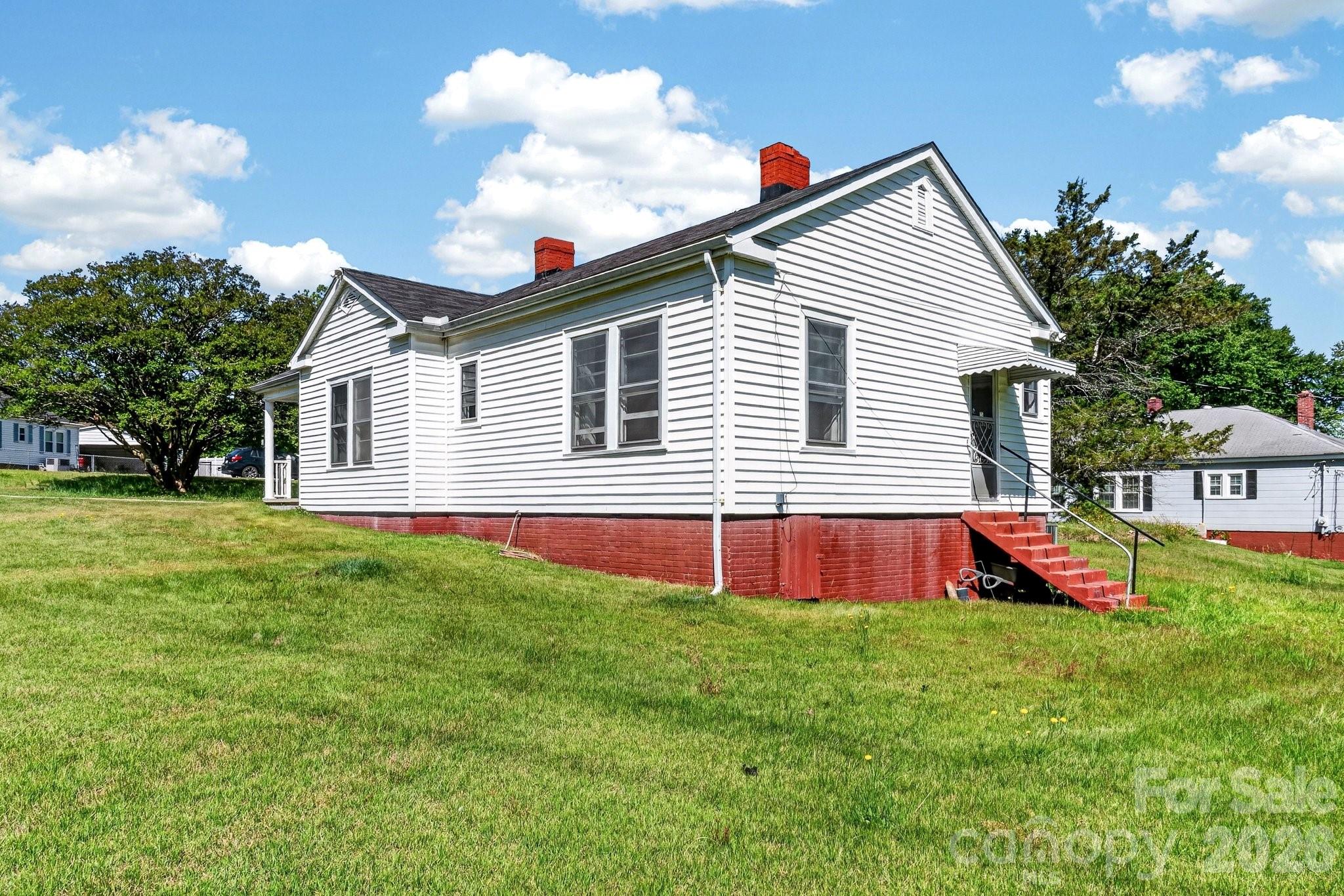 1365 Yancey Street — Lancaster
