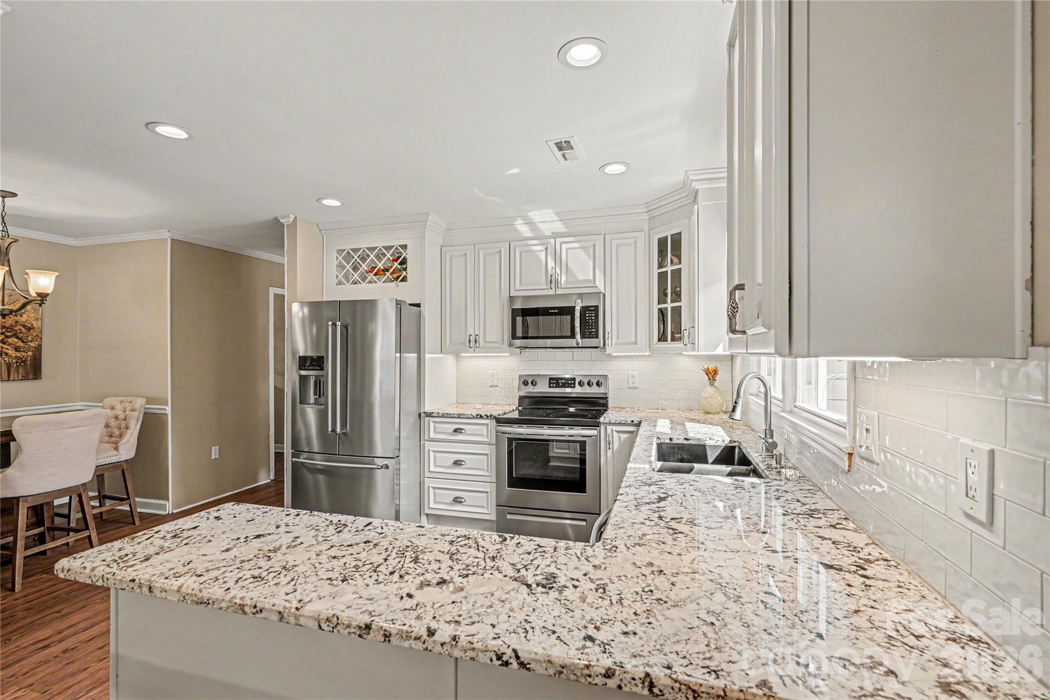 7319 Chatterbird Court — Charlotte