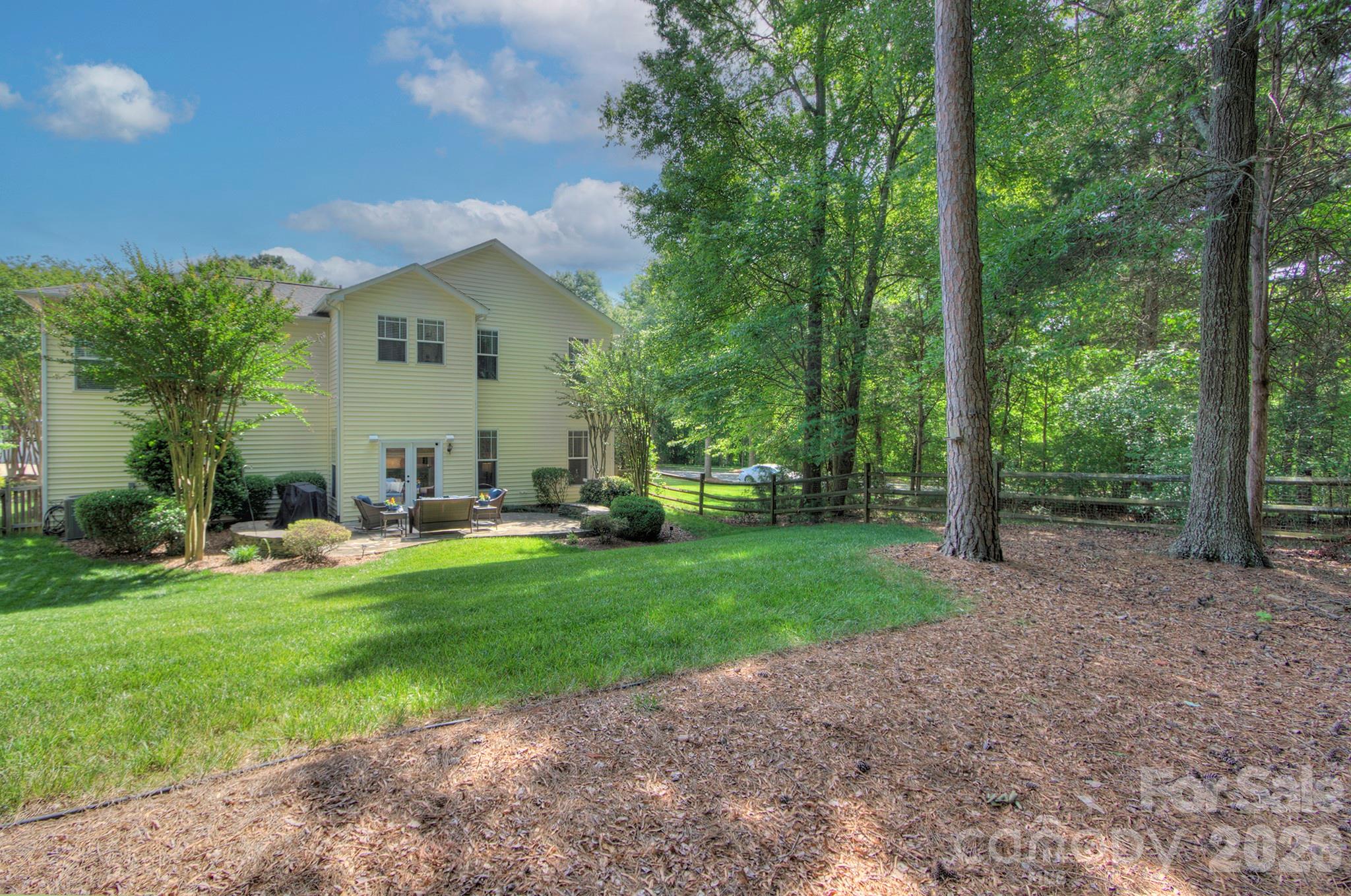 15511 Sagefield Drive — Huntersville