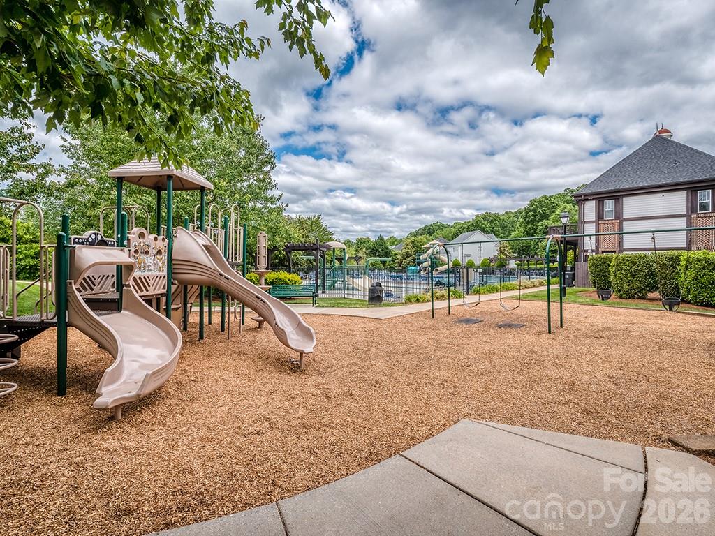 15511 Sagefield Drive — Huntersville