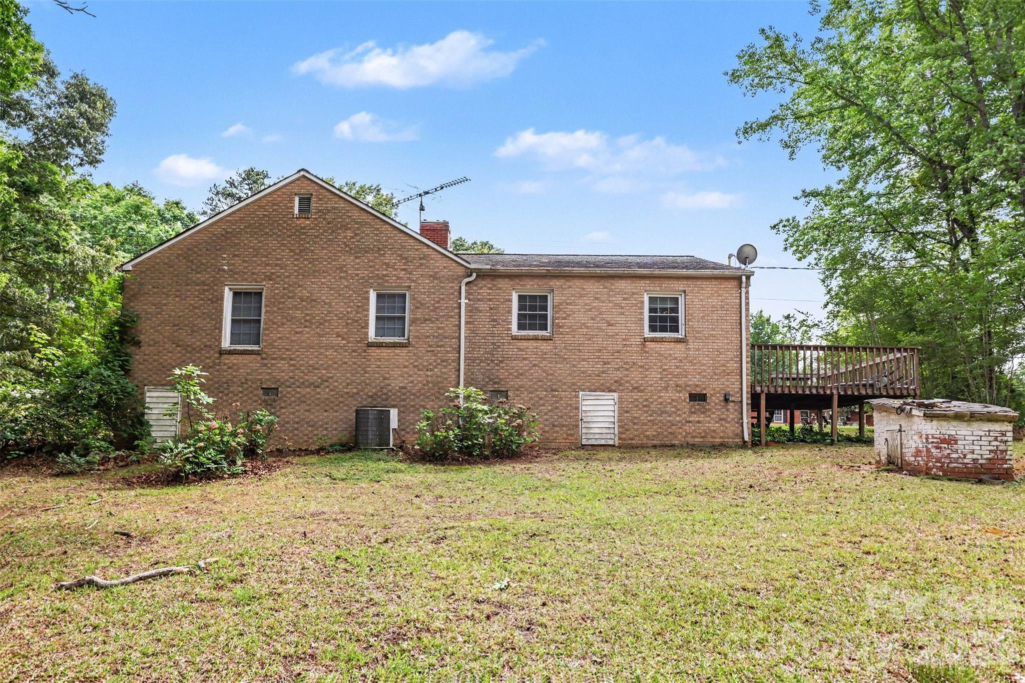 5401 Flat Creek Road — Heath Springs