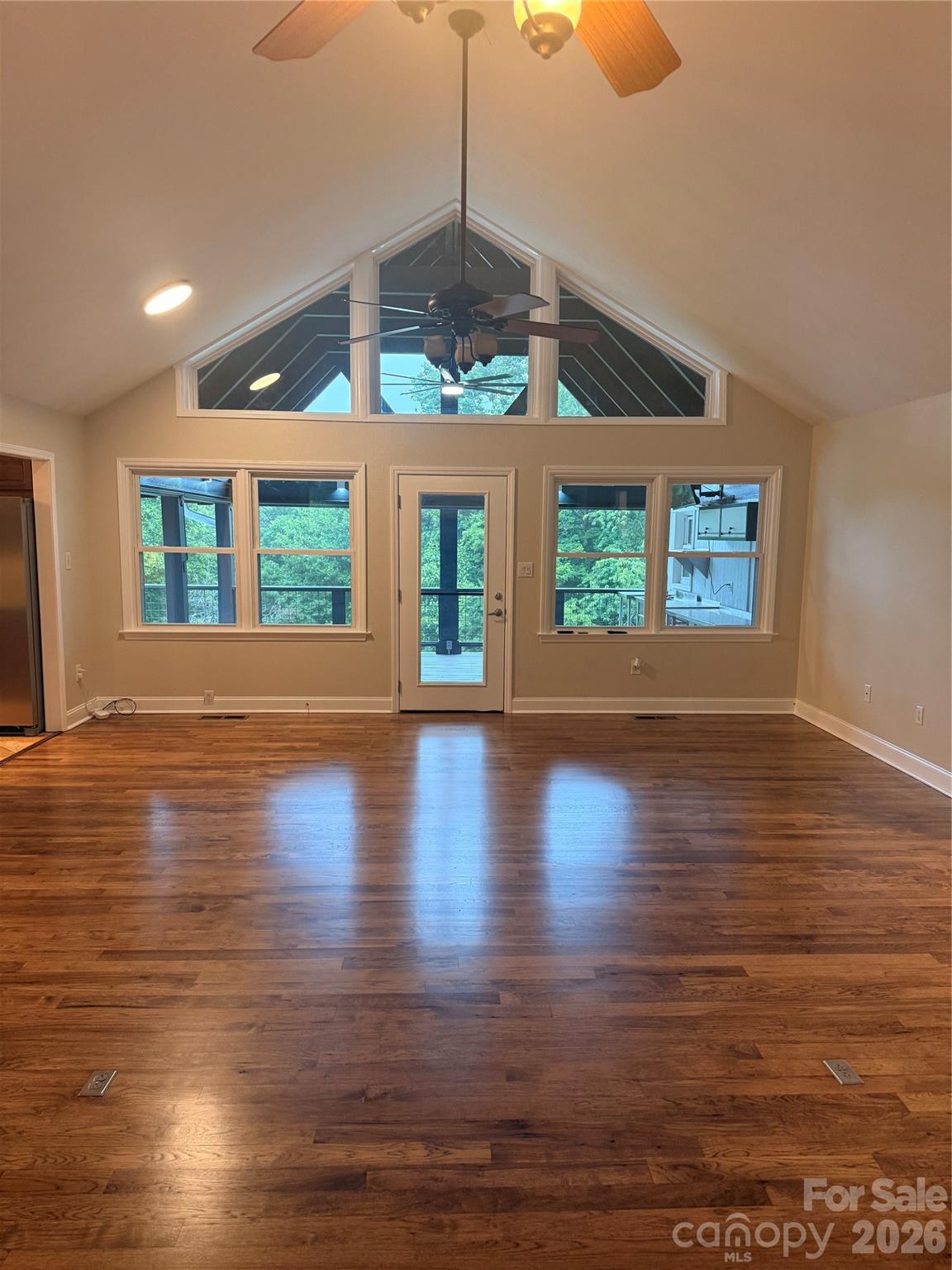 97 Whippoorwill Lane — Fairview