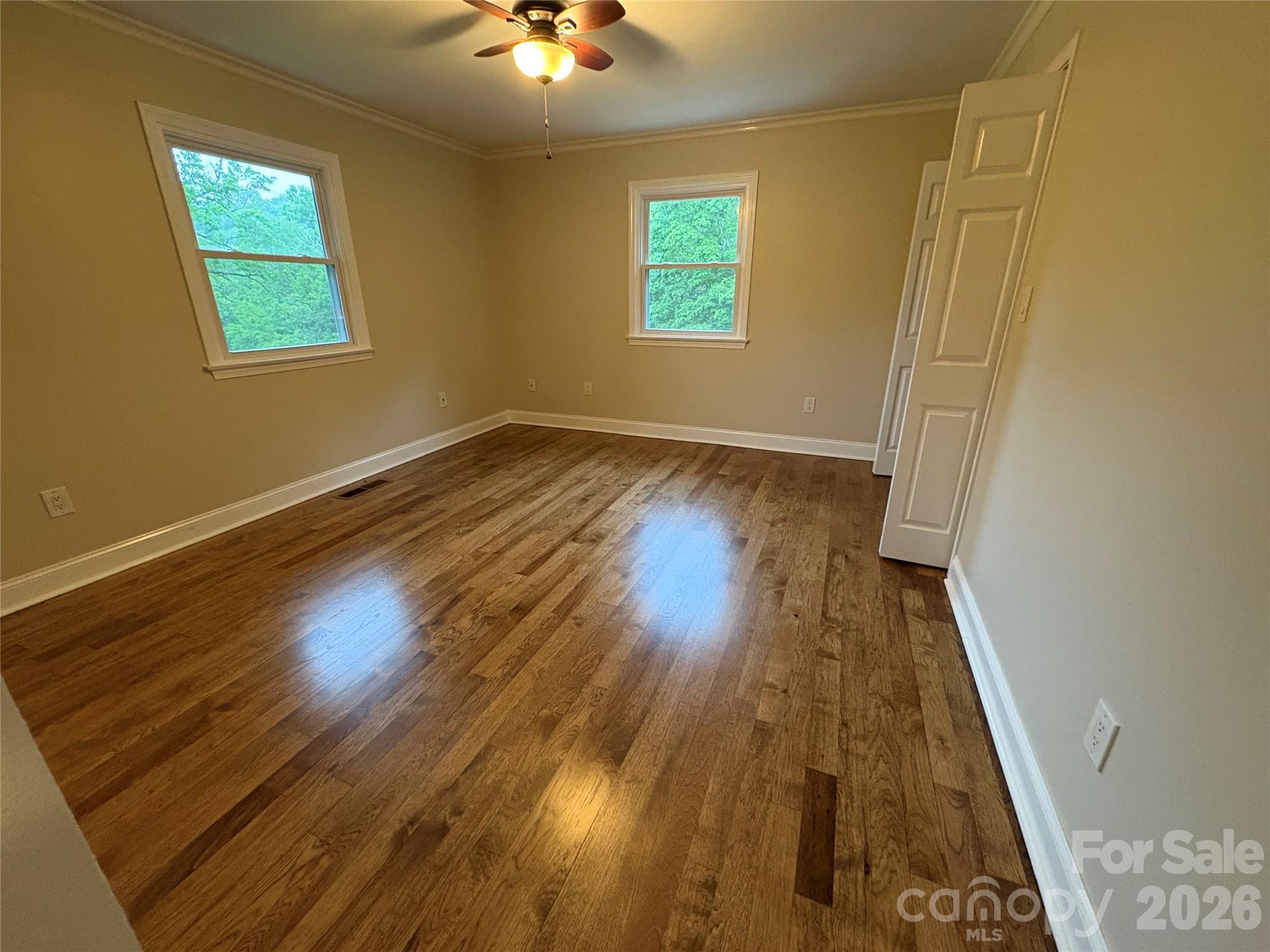 97 Whippoorwill Lane — Fairview