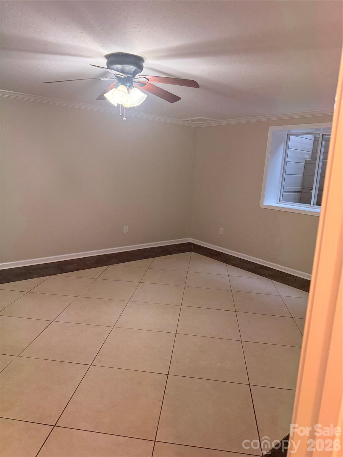 97 Whippoorwill Lane — Fairview