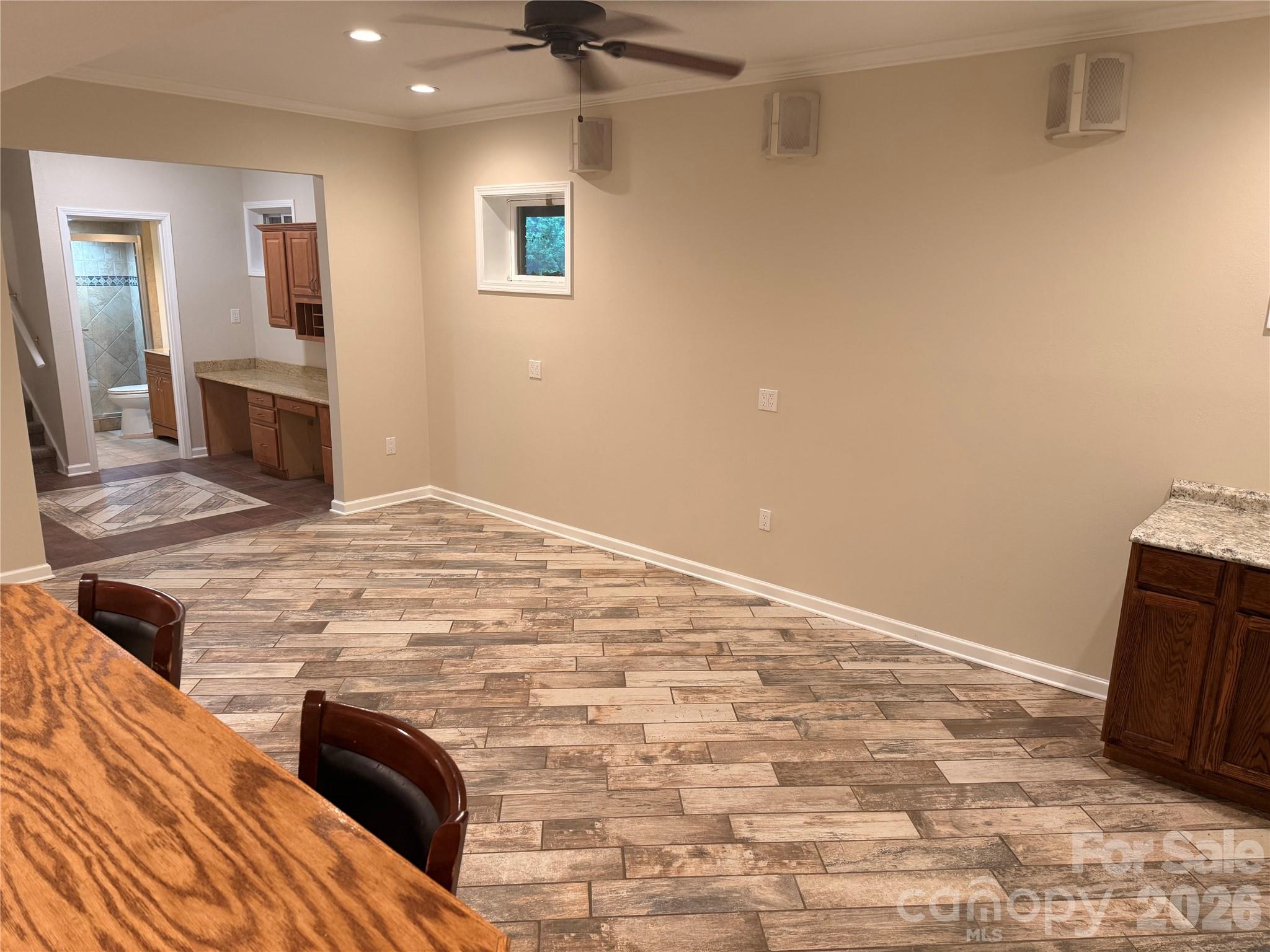 97 Whippoorwill Lane — Fairview
