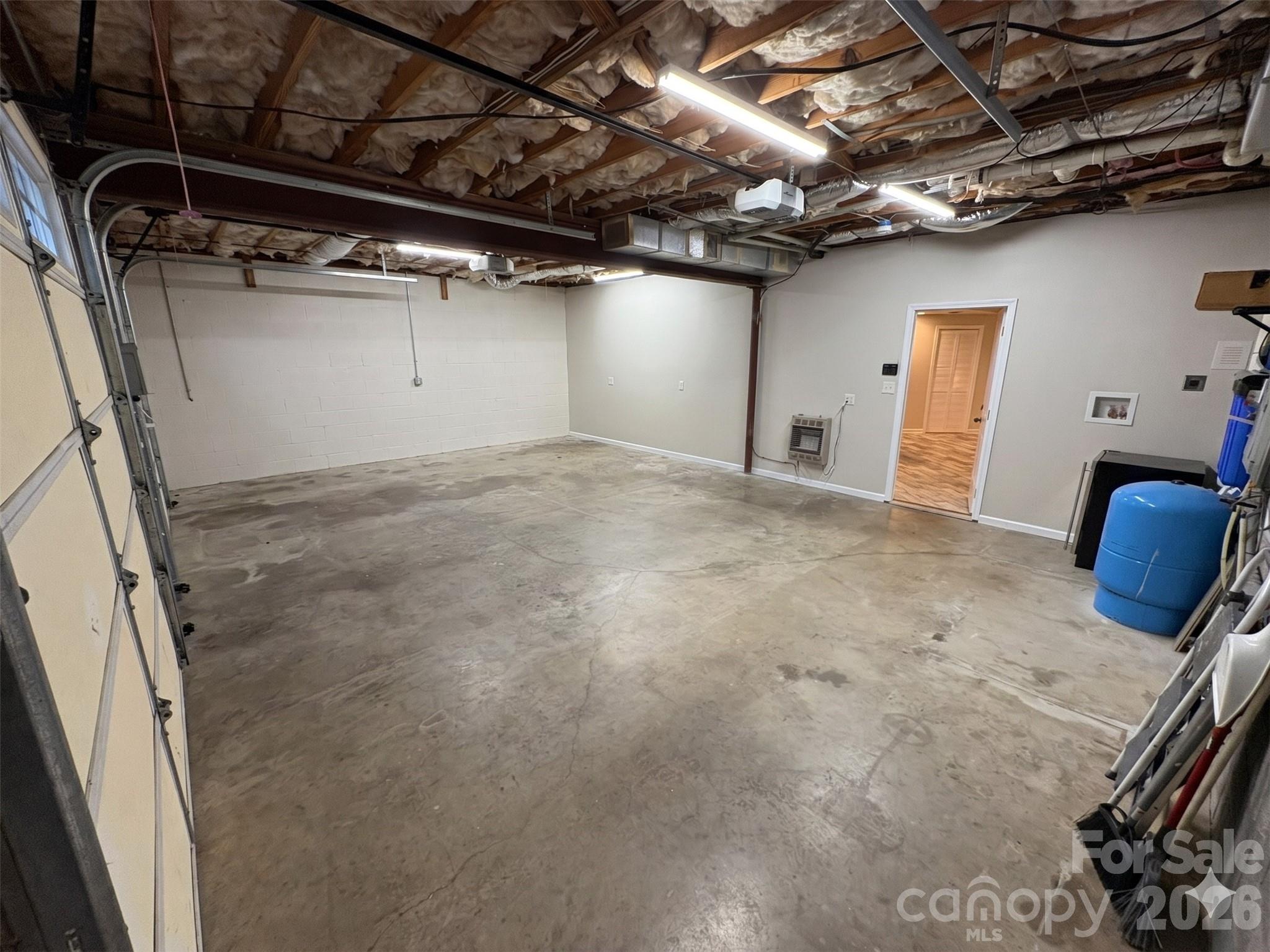 97 Whippoorwill Lane — Fairview