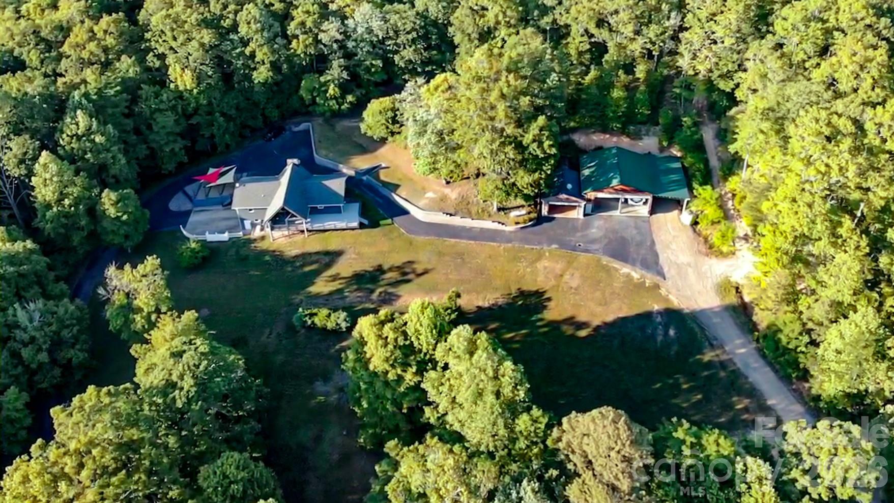 97 Whippoorwill Lane — Fairview