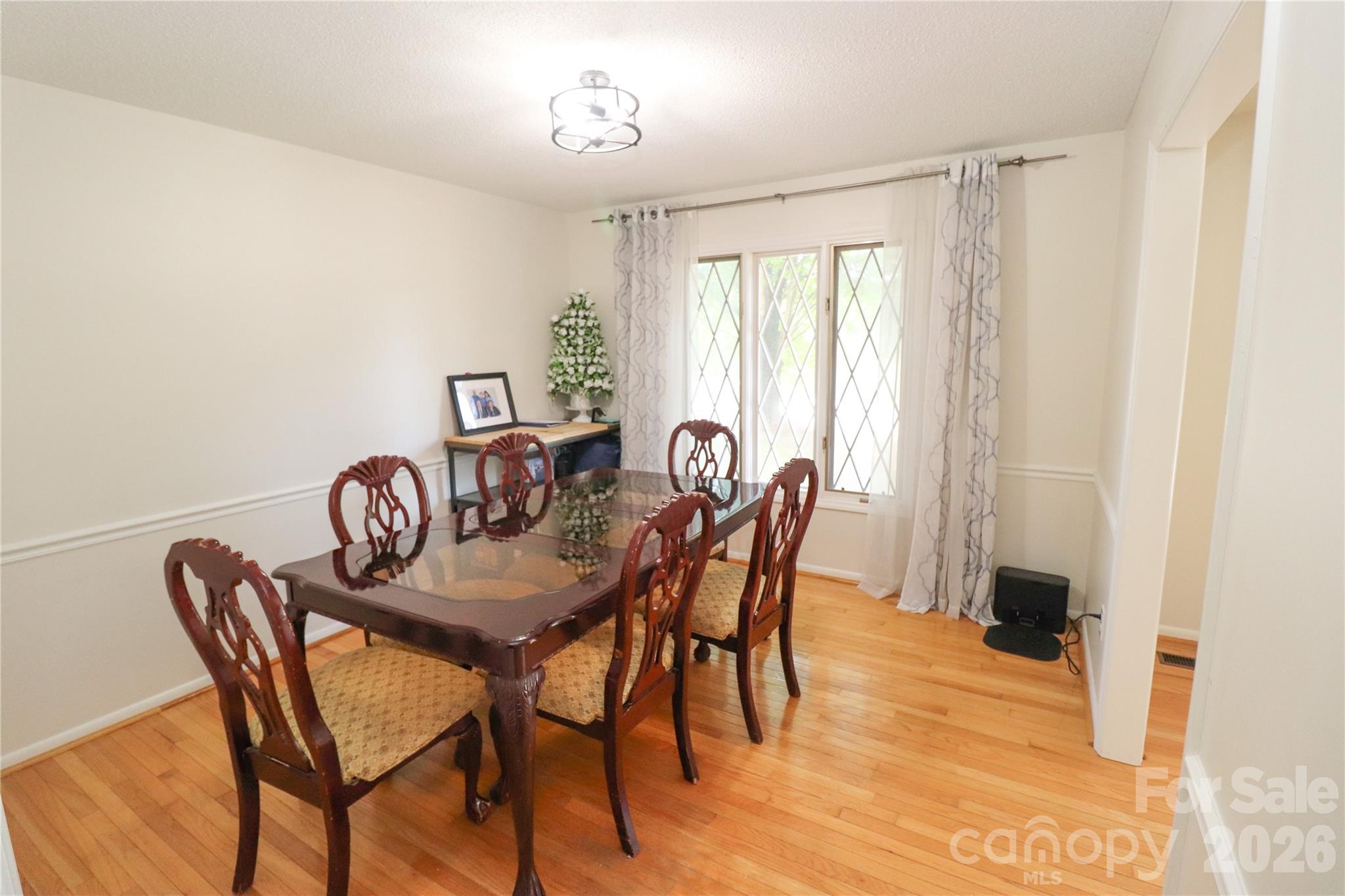 112 Forest Avenue NE — Valdese