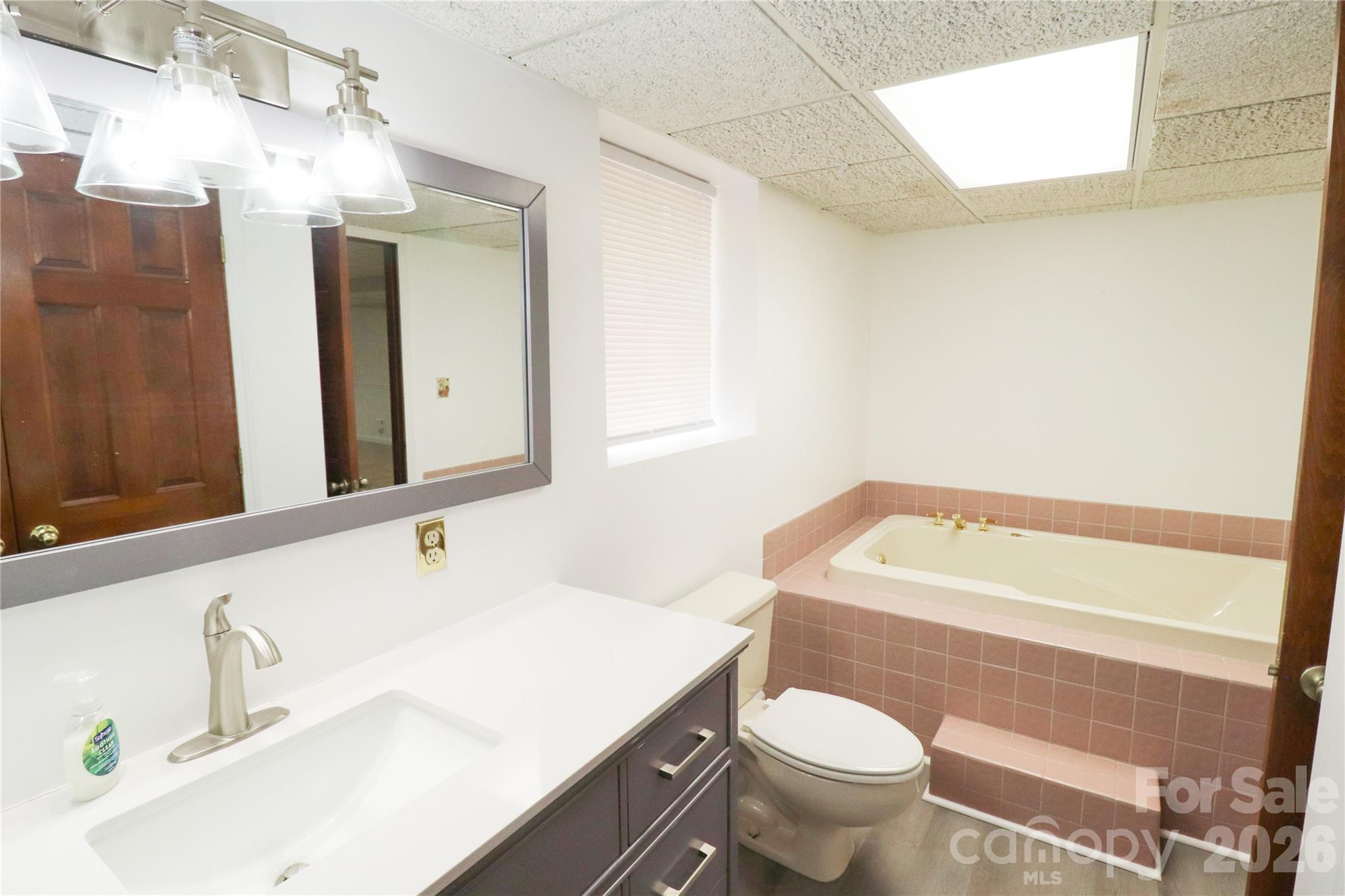 112 Forest Avenue NE — Valdese