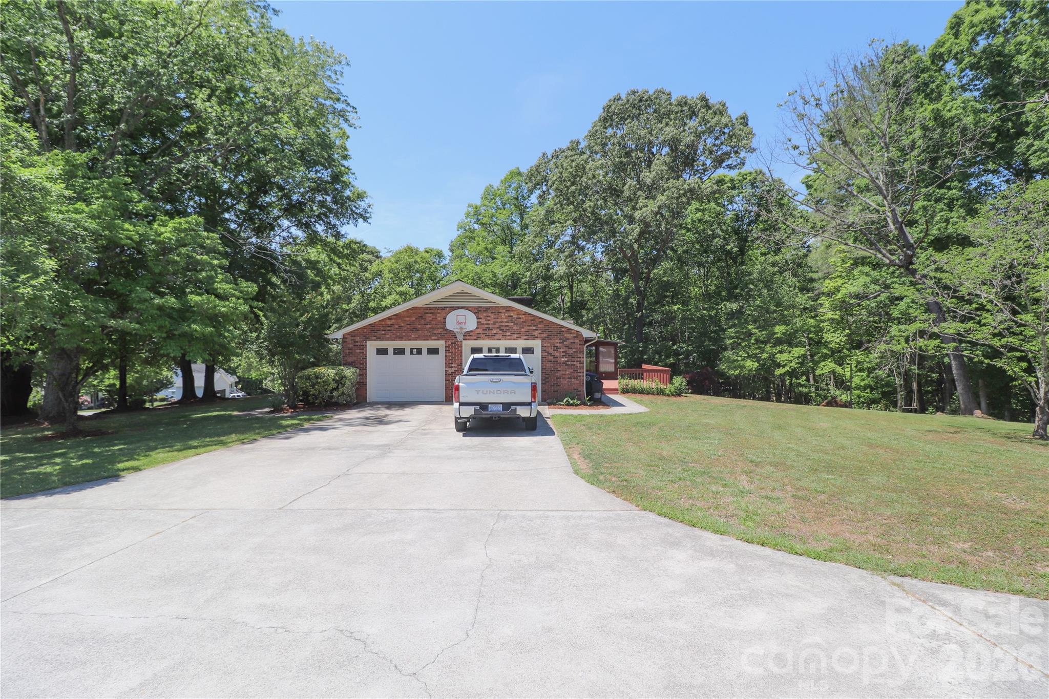 112 Forest Avenue NE — Valdese