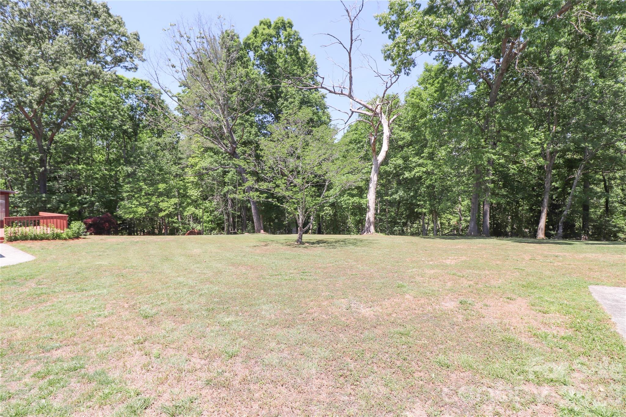 112 Forest Avenue NE — Valdese