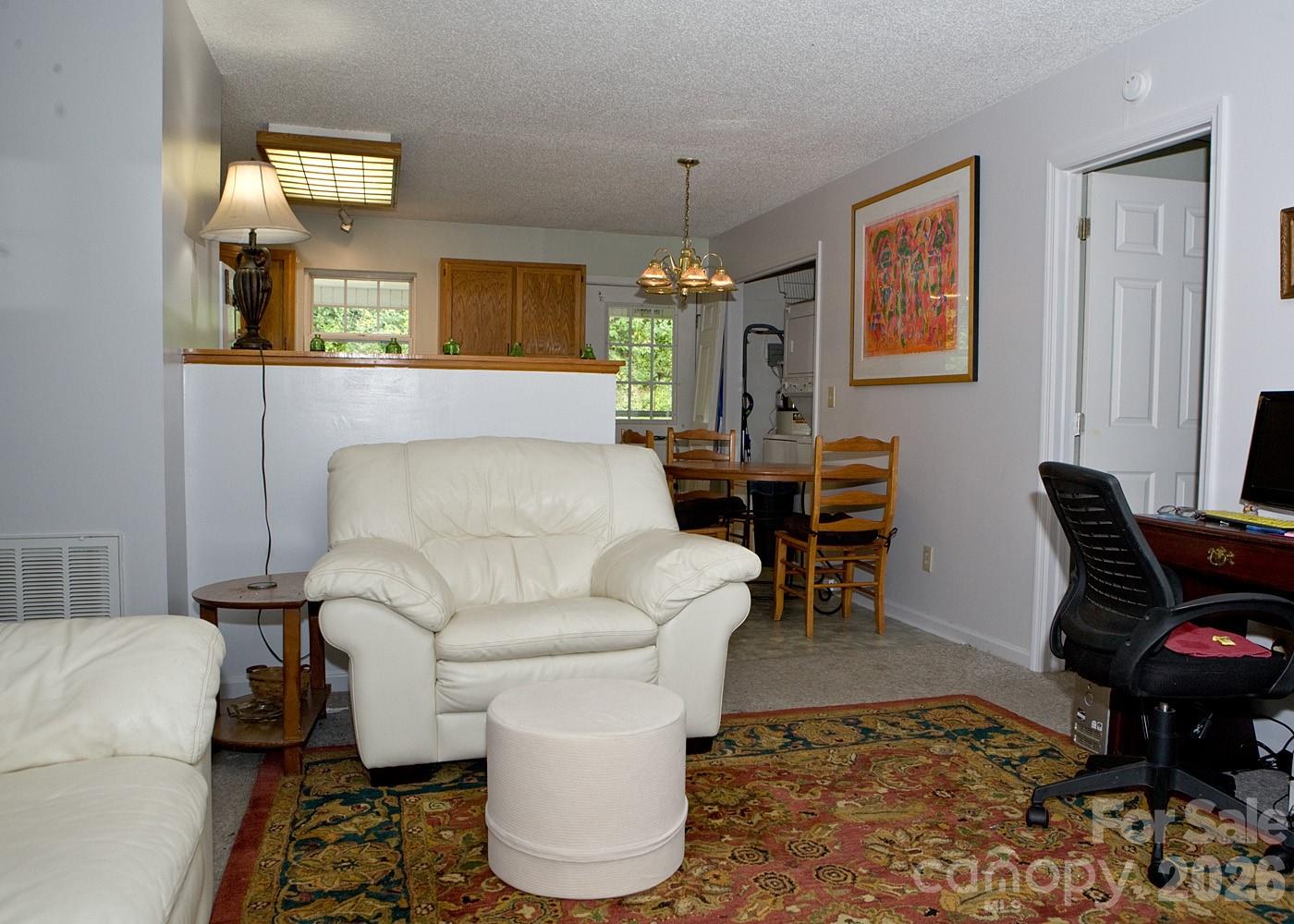 165 Peepeye Cove Road — Leicester