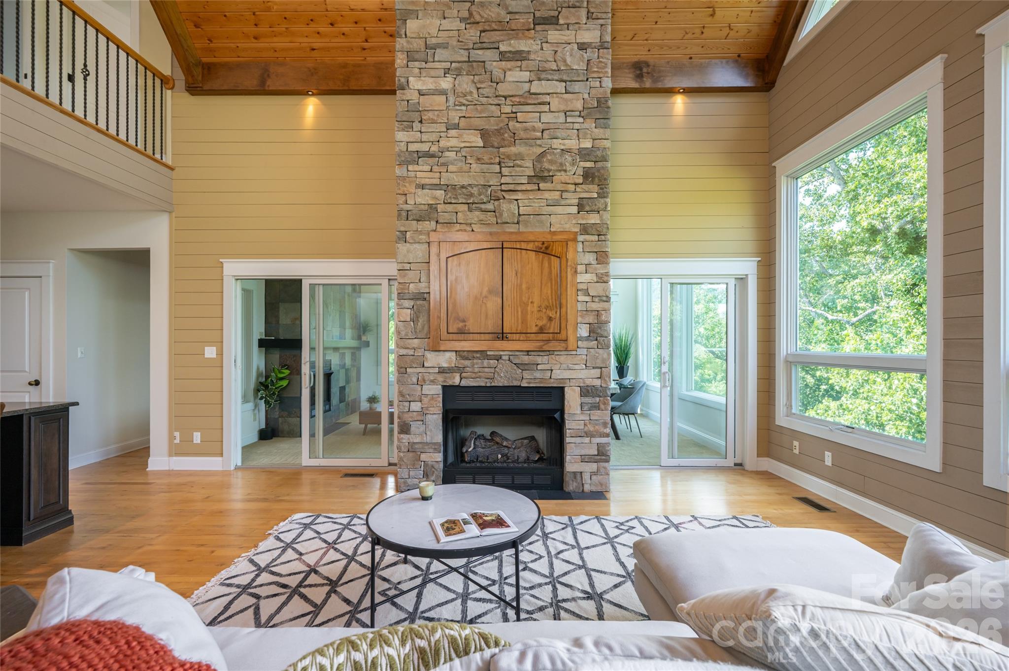 33 Bridle Path Drive — Barnardsville