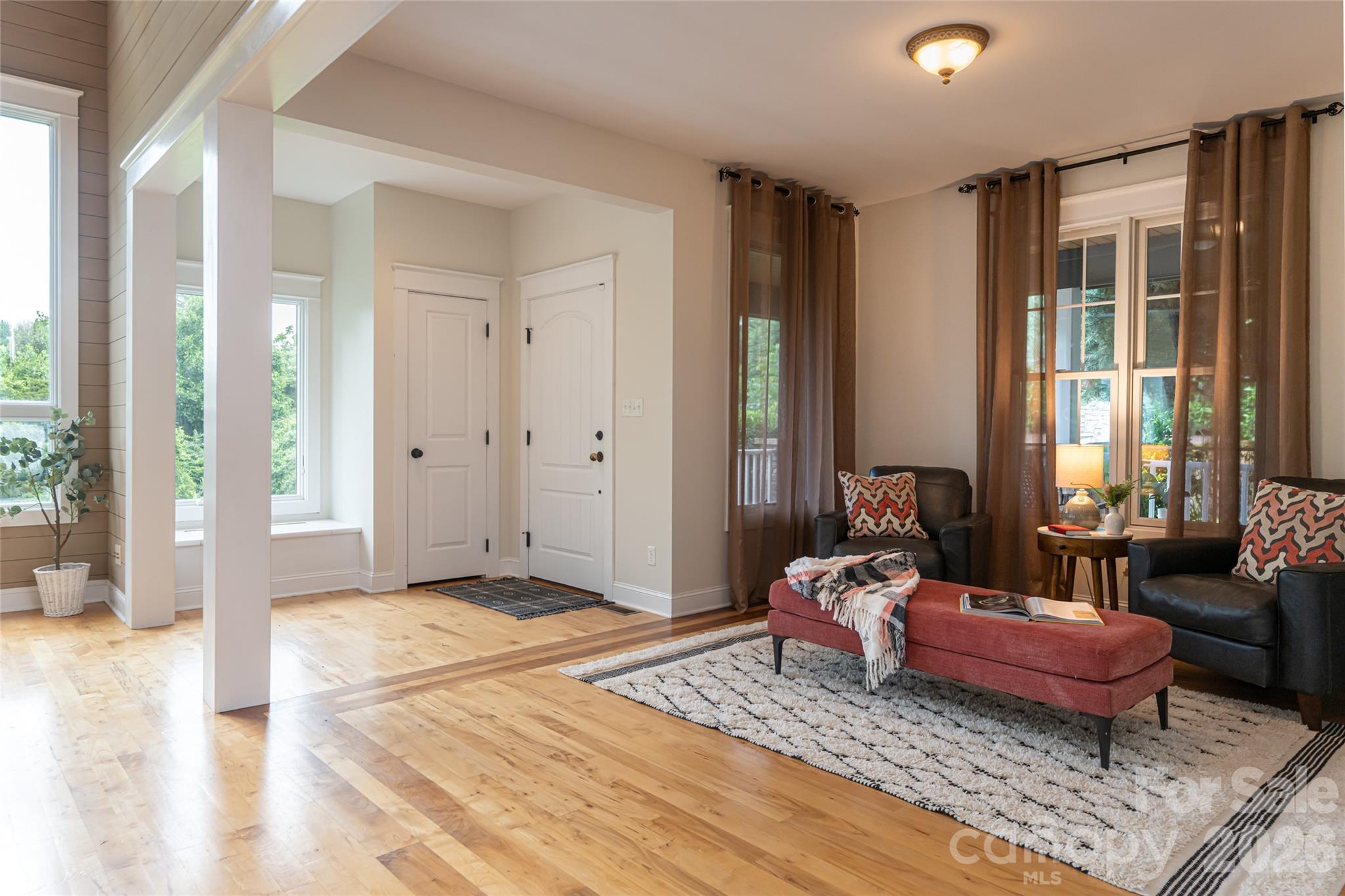 33 Bridle Path Drive — Barnardsville