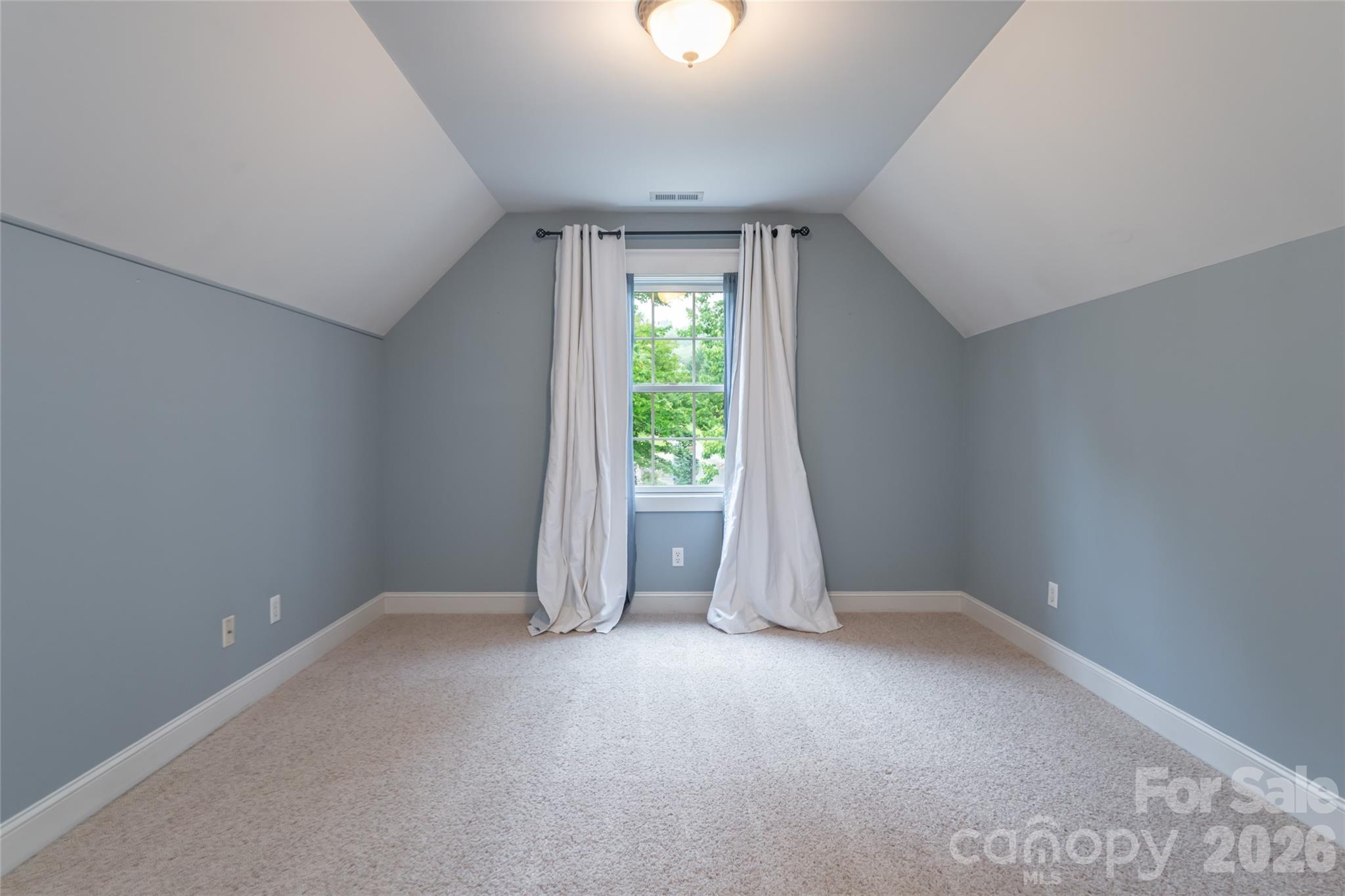 33 Bridle Path Drive — Barnardsville