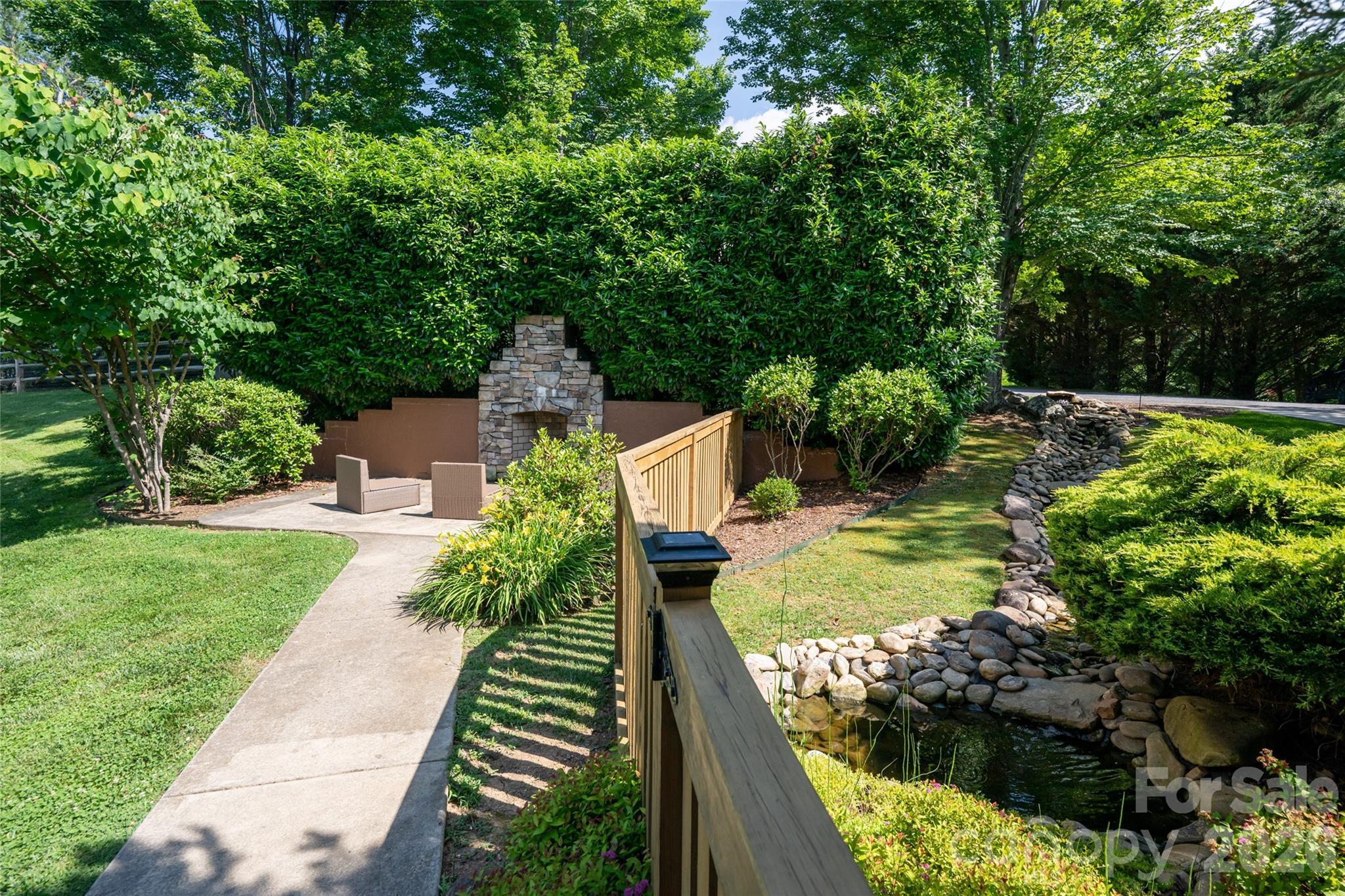 33 Bridle Path Drive — Barnardsville