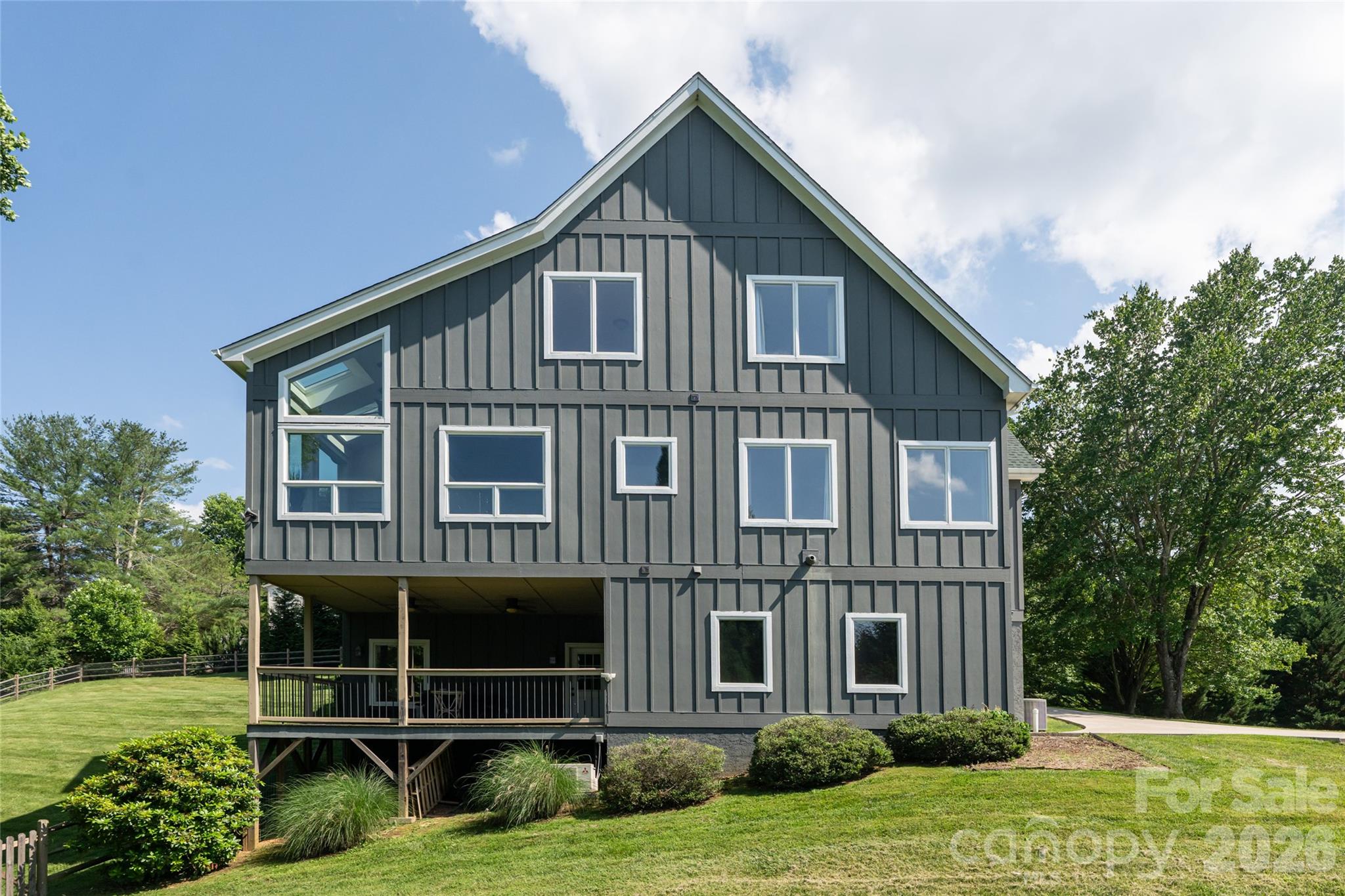 33 Bridle Path Drive — Barnardsville