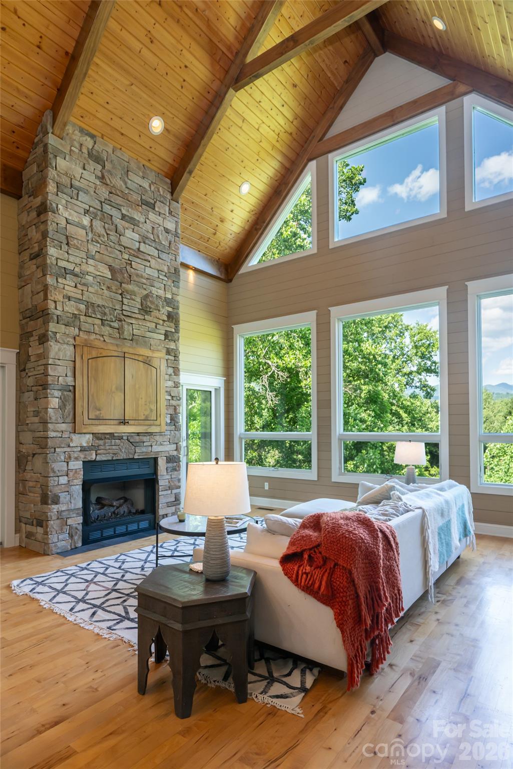 33 Bridle Path Drive — Barnardsville