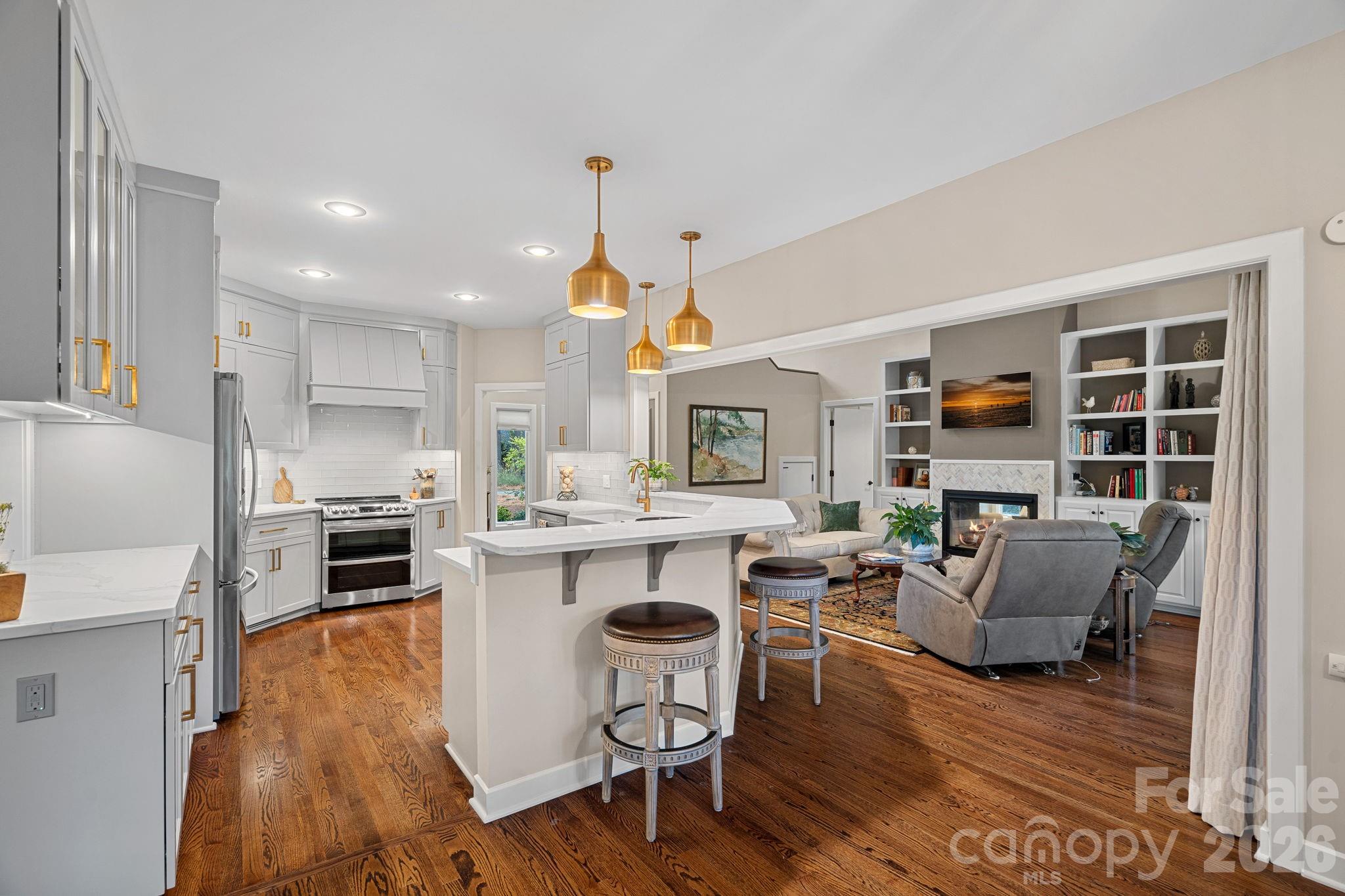 176 Yadkin Falls Road — New London