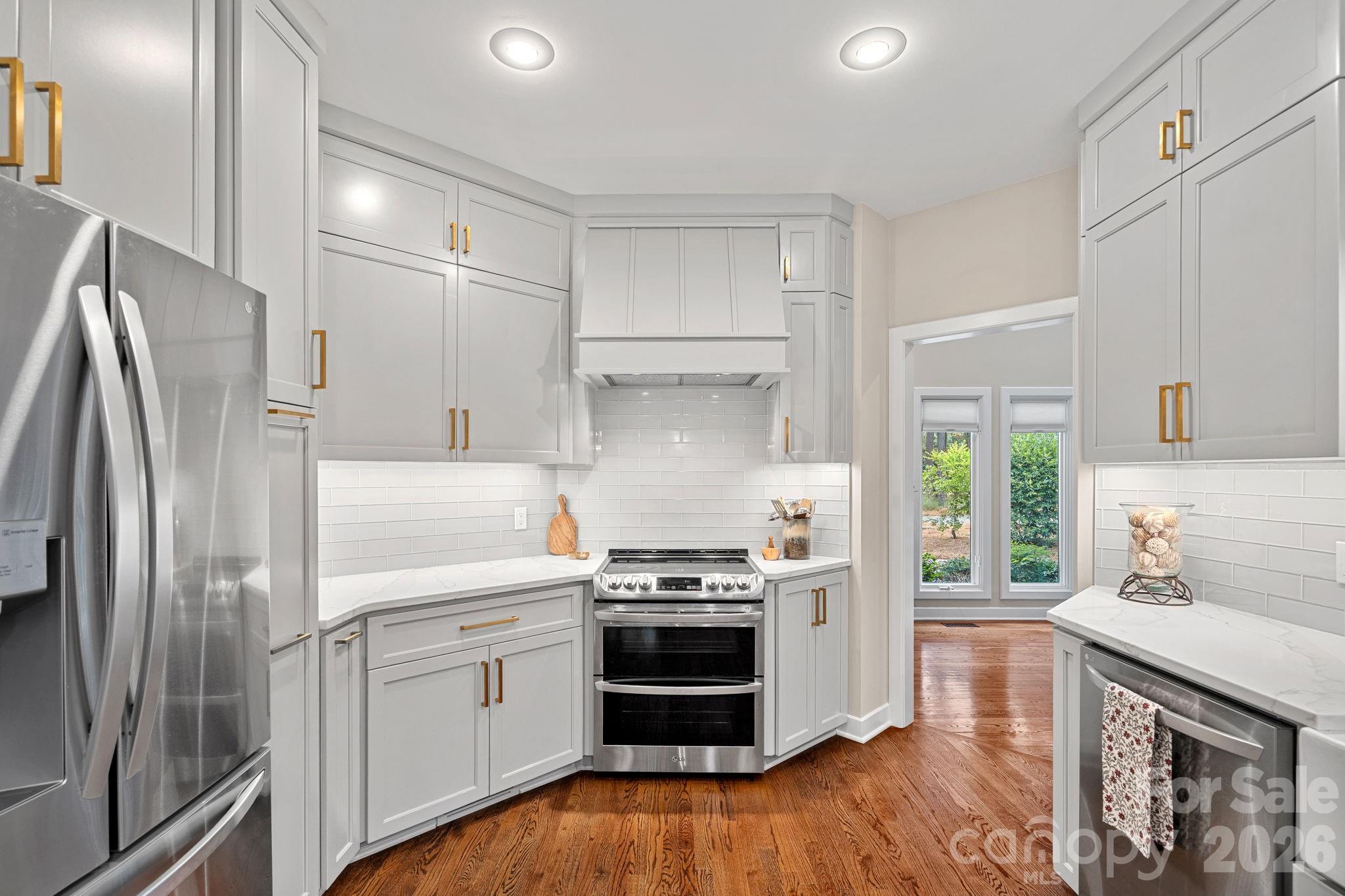 176 Yadkin Falls Road — New London