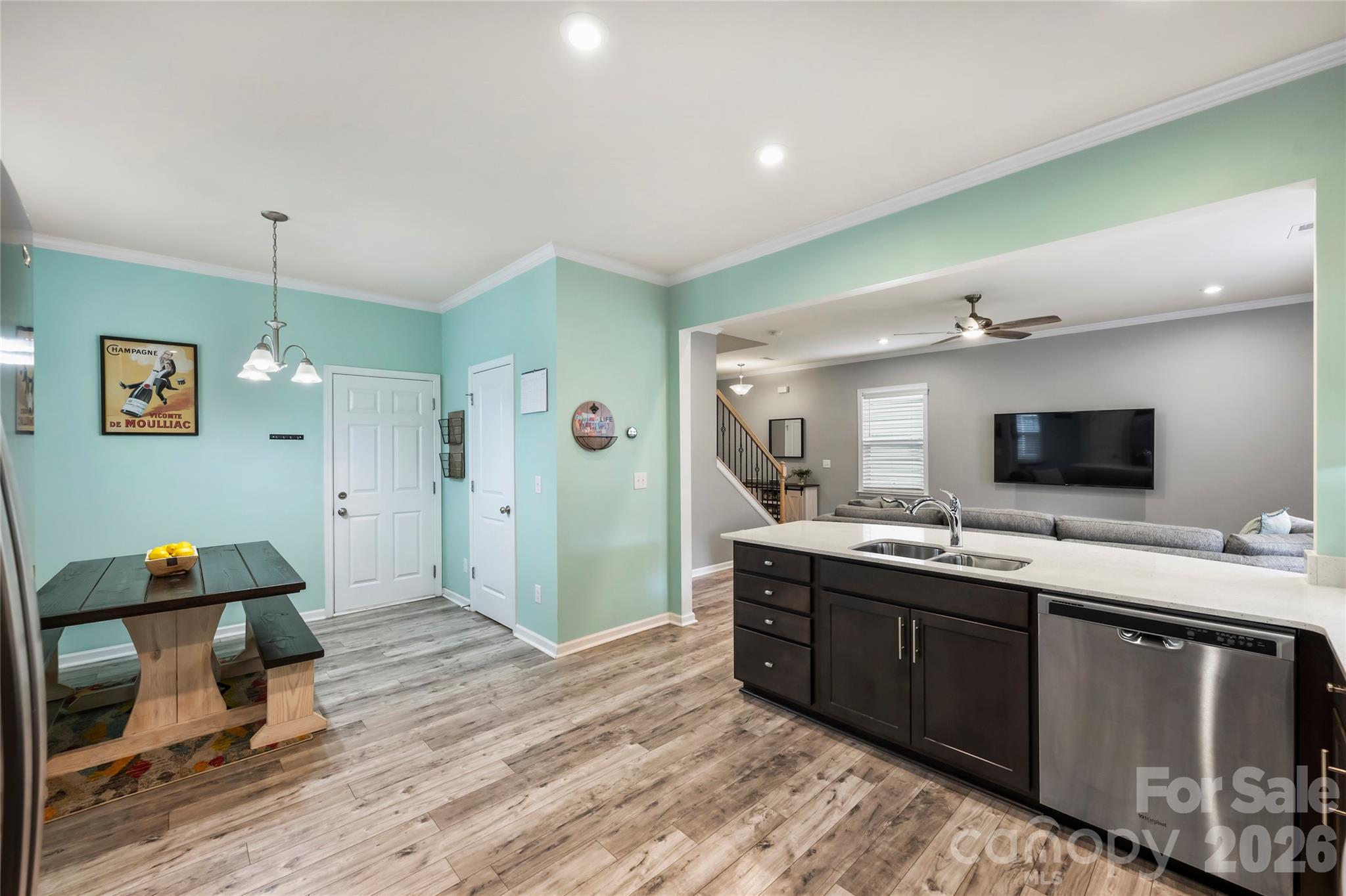 1530 Starmount Cove Lane — Charlotte