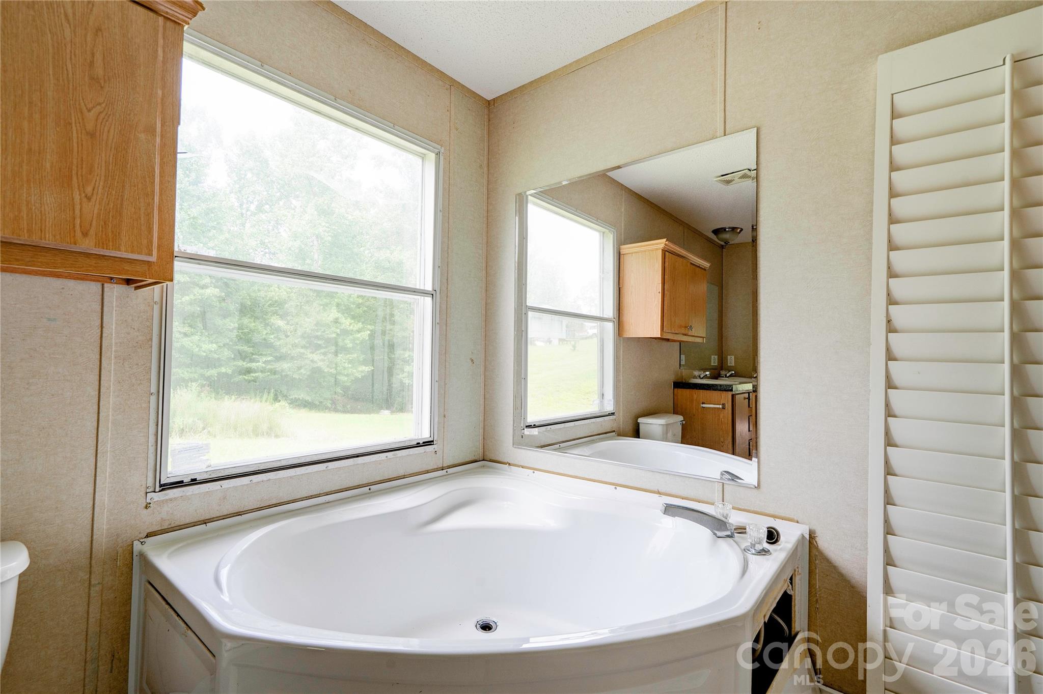 136 Foxhill Drive — Shelby