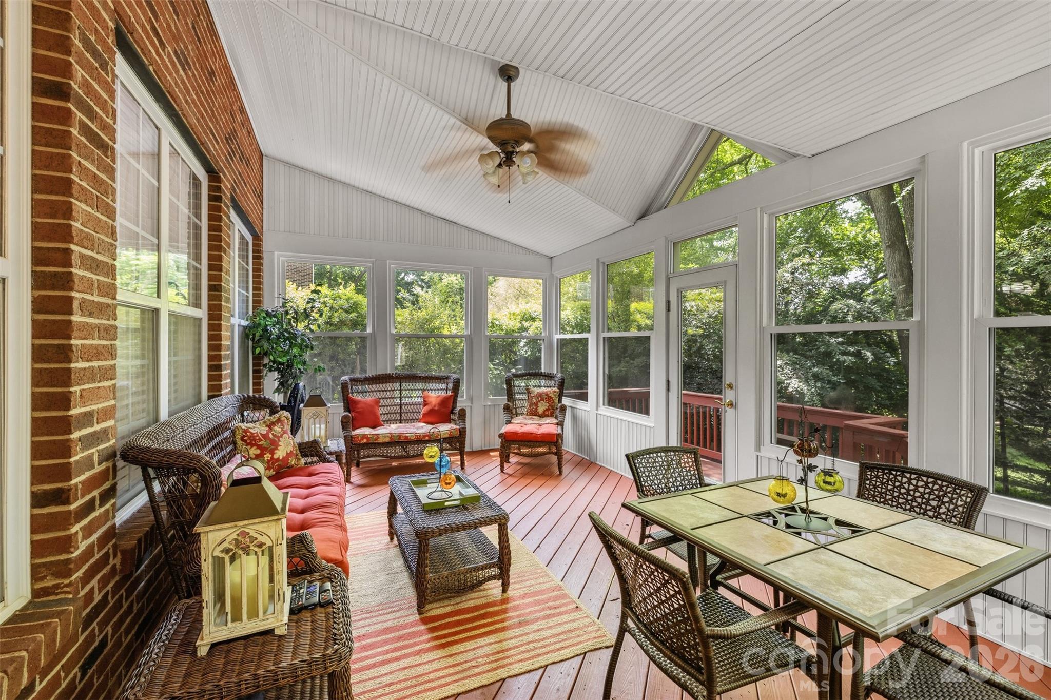 16017 Chiltern Lane — Huntersville
