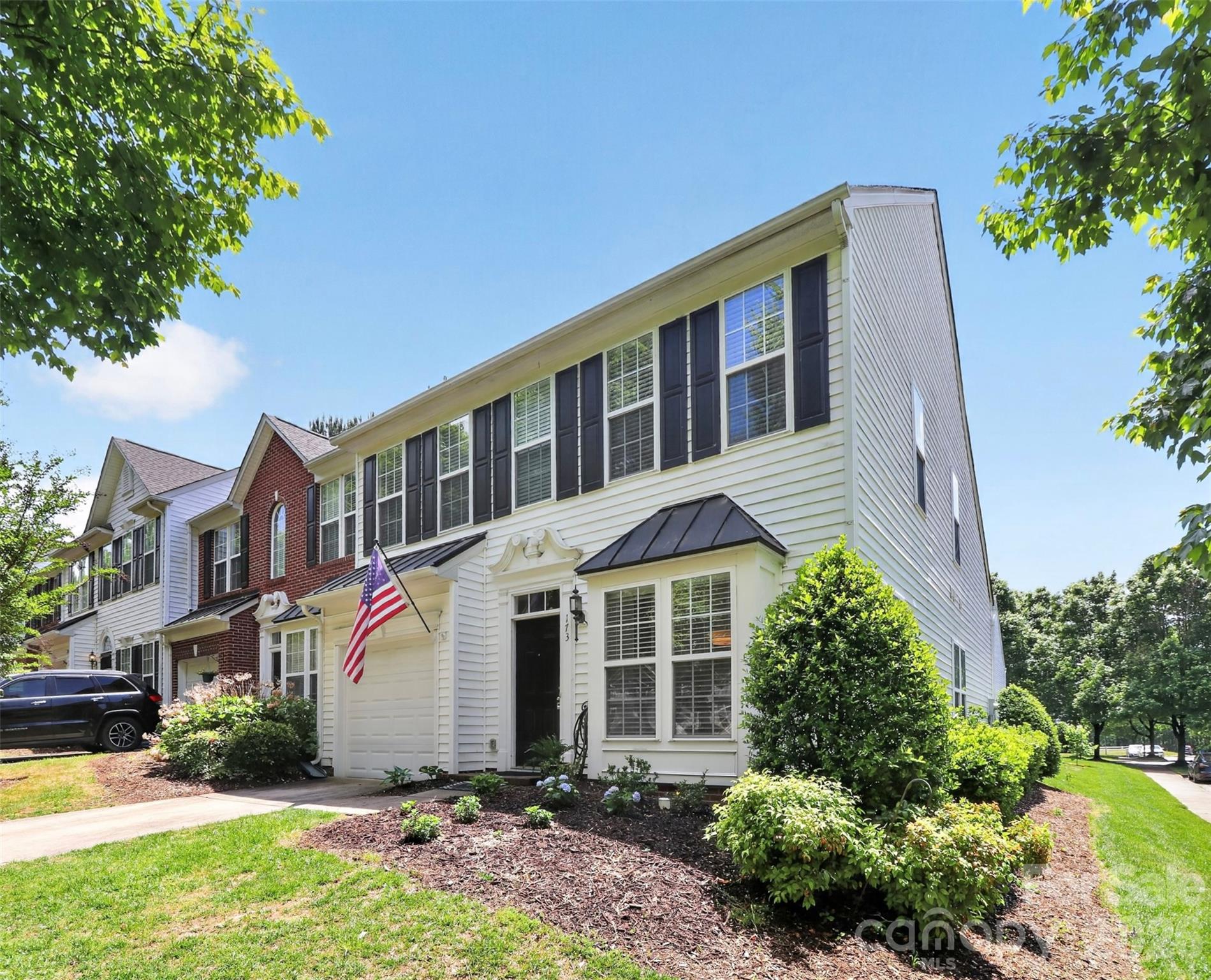 173 N Arcadian Way — Mooresville