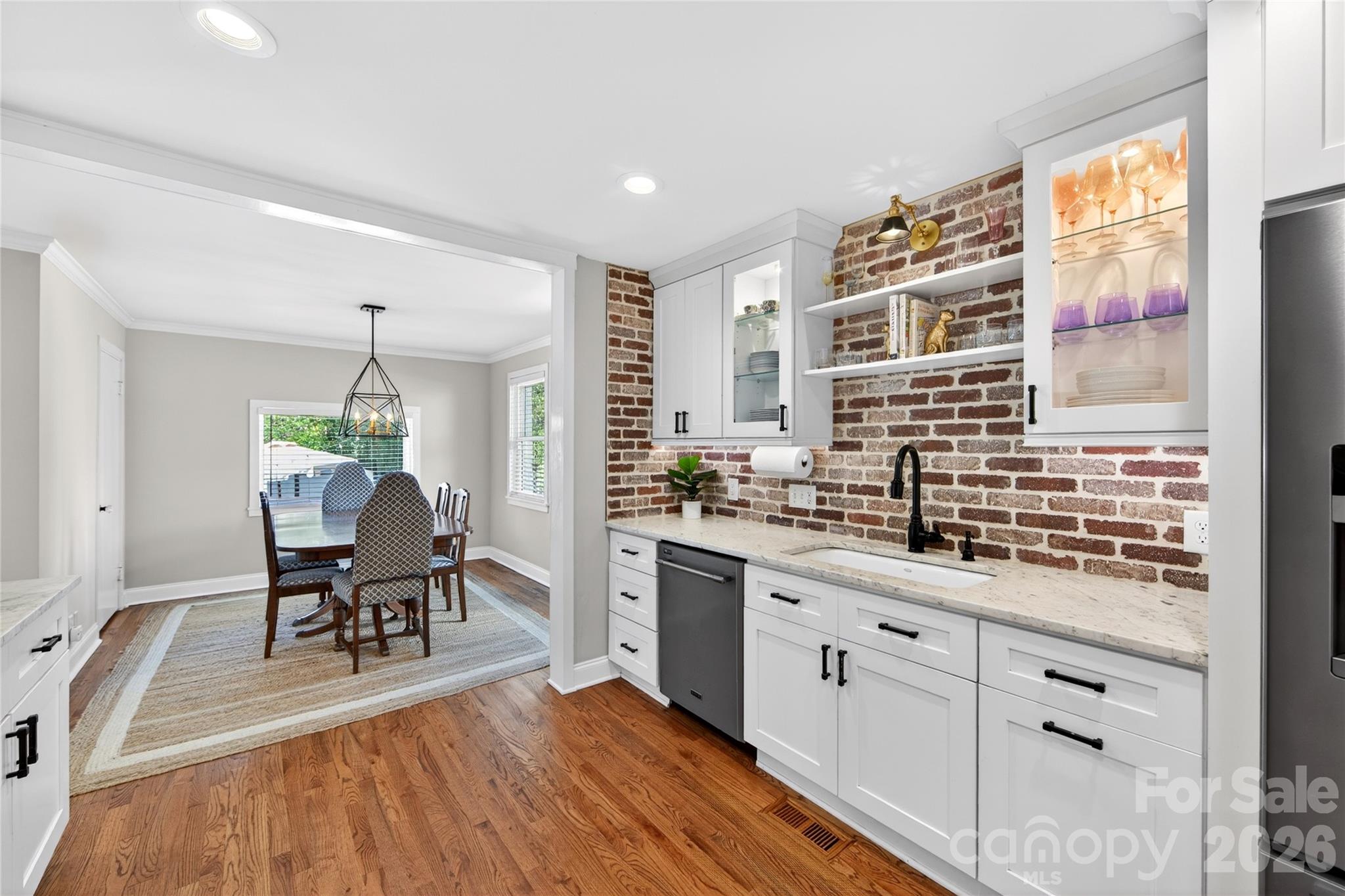 536 Inwood Drive — Charlotte