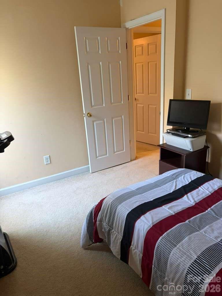 8019 shiny Meadow Lane — Charlotte