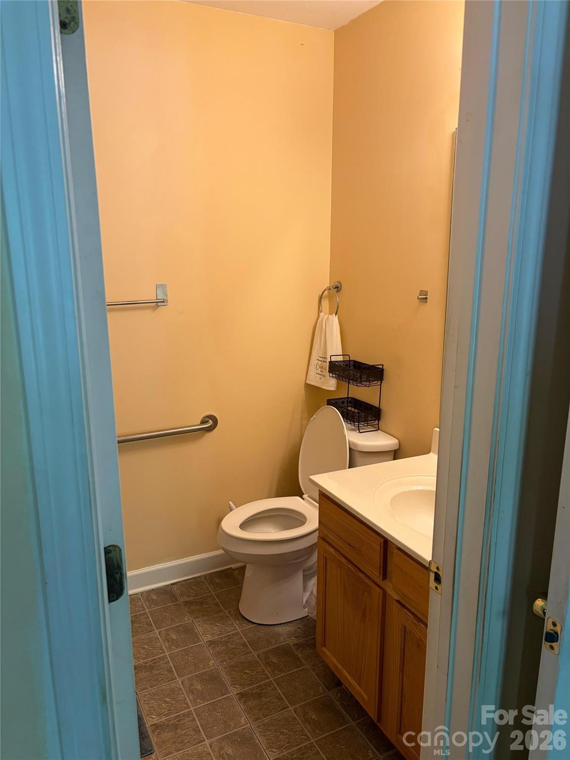 8019 shiny Meadow Lane — Charlotte