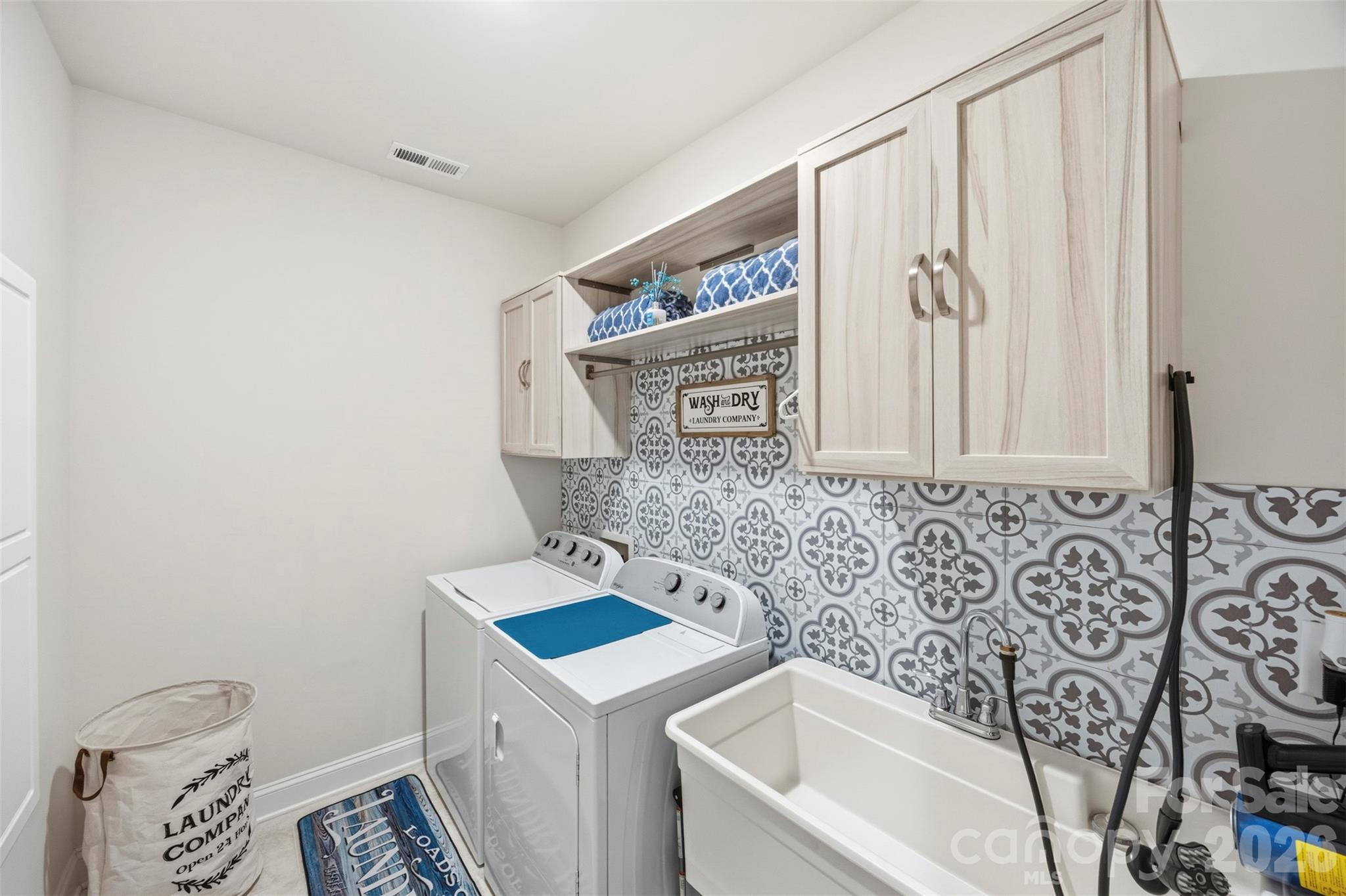 4120 Spring Cove Way — Belmont