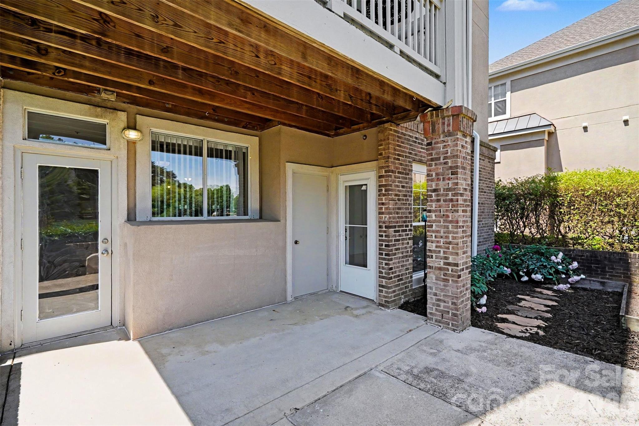 104 Pier 33 Drive #301 — Mooresville