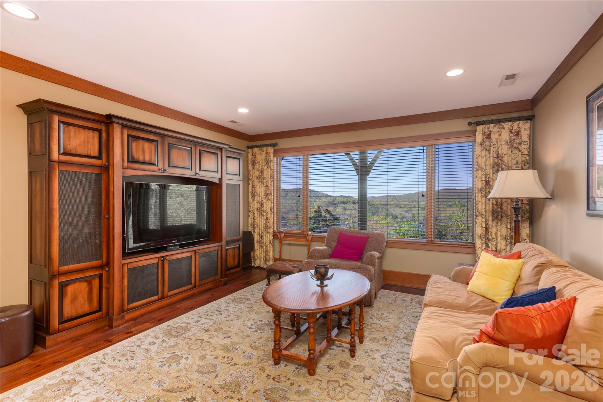 601 Hawk Mountain Road — Lake Toxaway