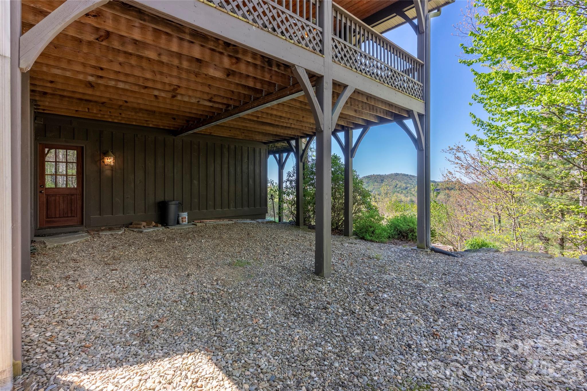 601 Hawk Mountain Road — Lake Toxaway