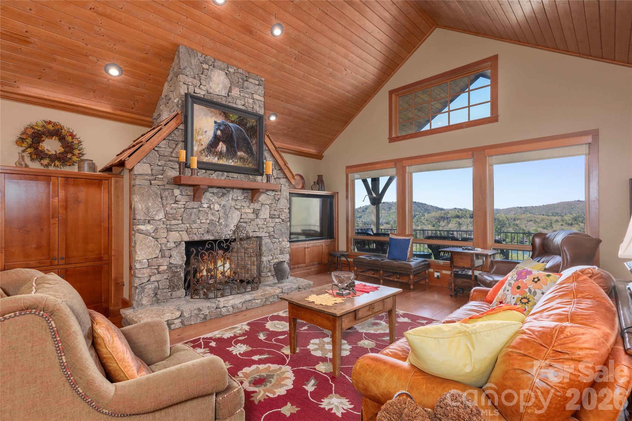 601 Hawk Mountain Road — Lake Toxaway
