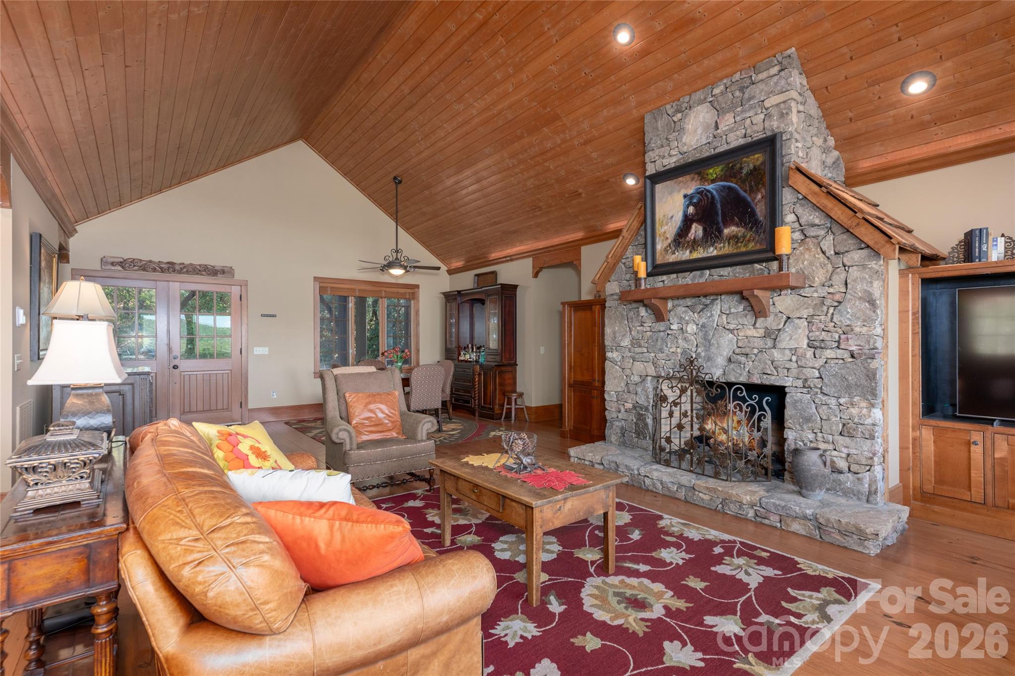 601 Hawk Mountain Road — Lake Toxaway