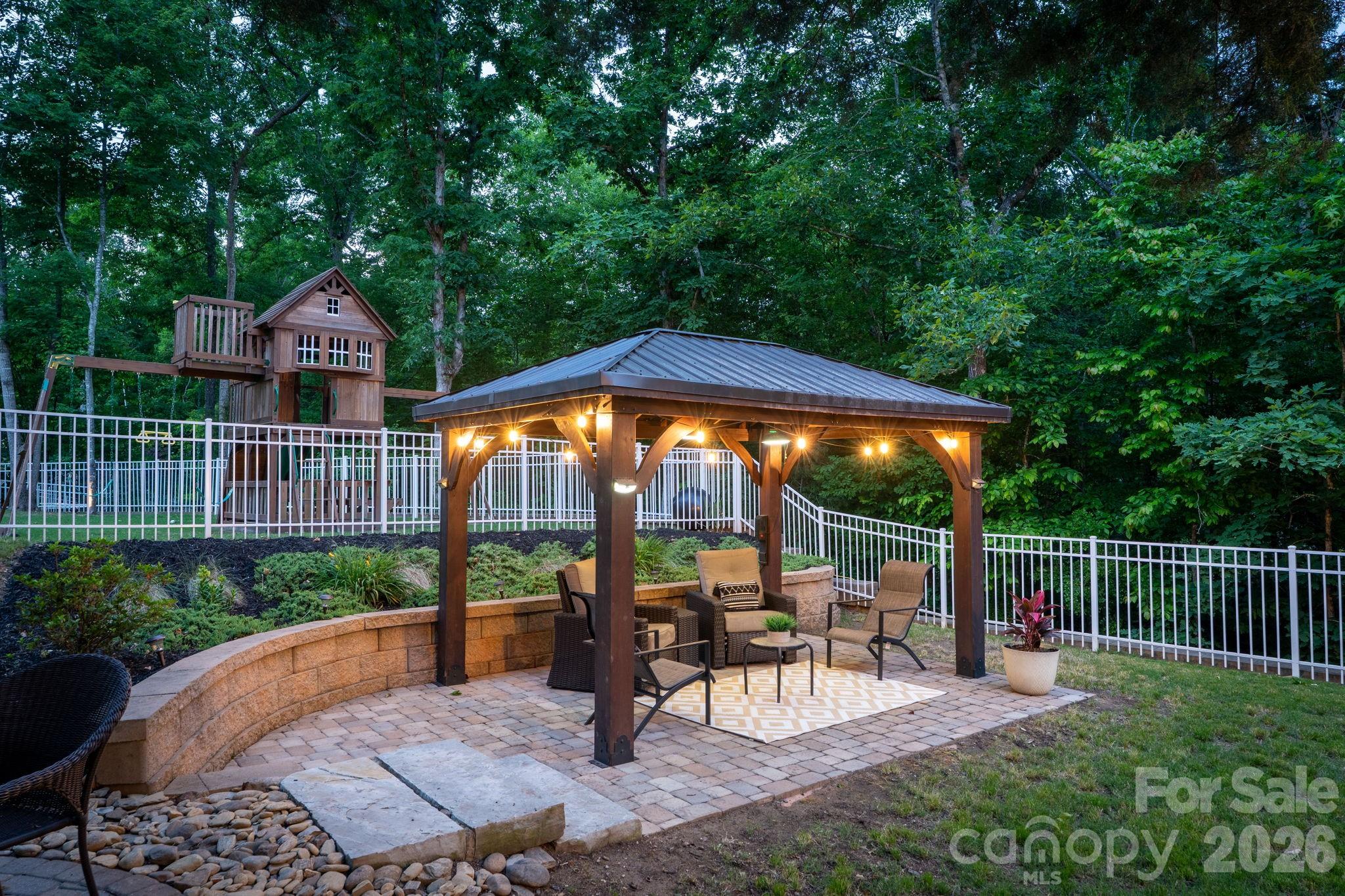 1105 Snowbird Lane — Waxhaw