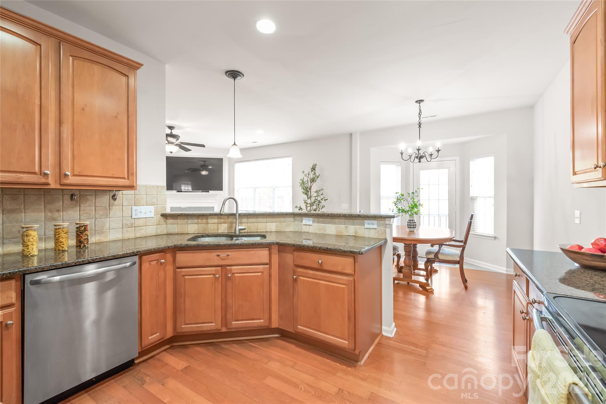 17231 Westmill Lane — Charlotte