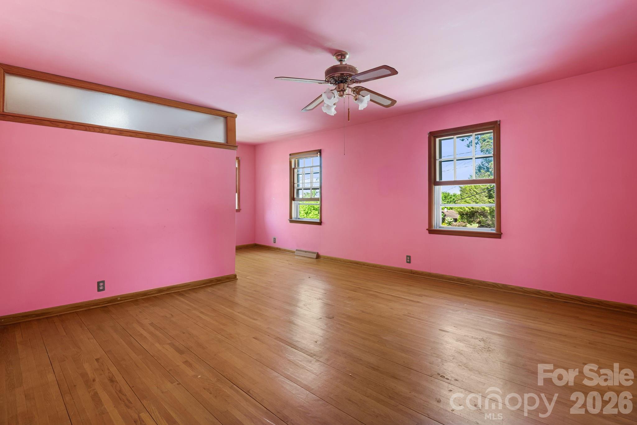 284 Chestnut Street — Mars Hill