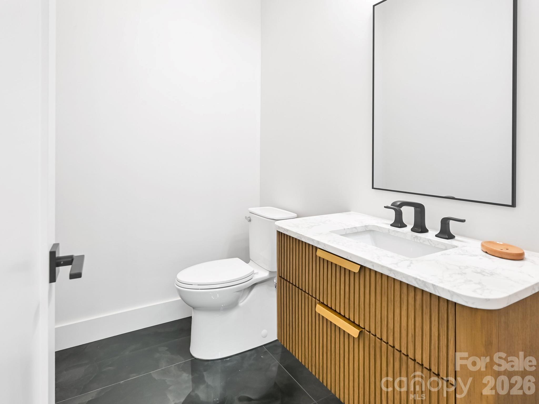 18 Erin Glen Court — Fairview