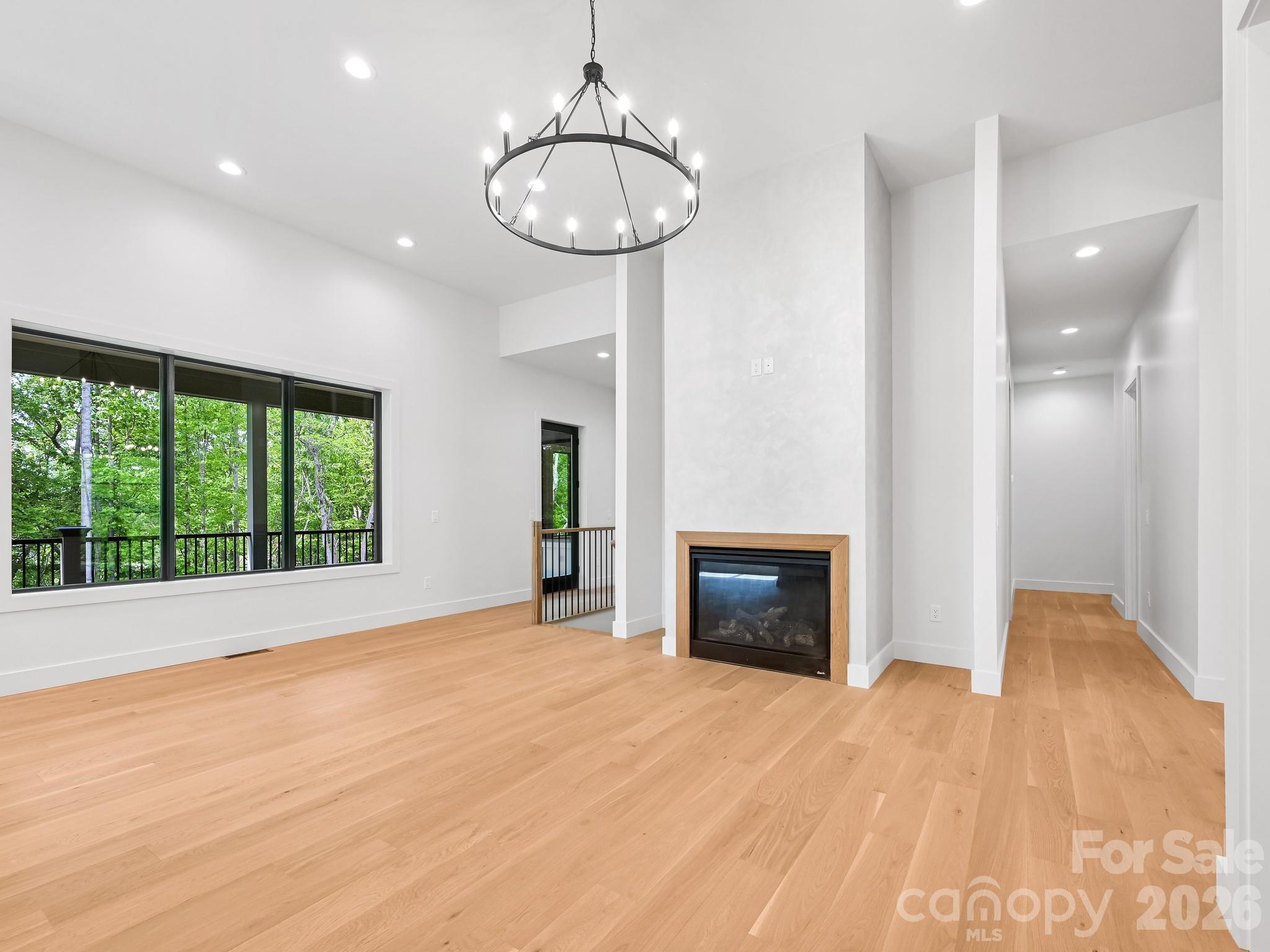 18 Erin Glen Court — Fairview