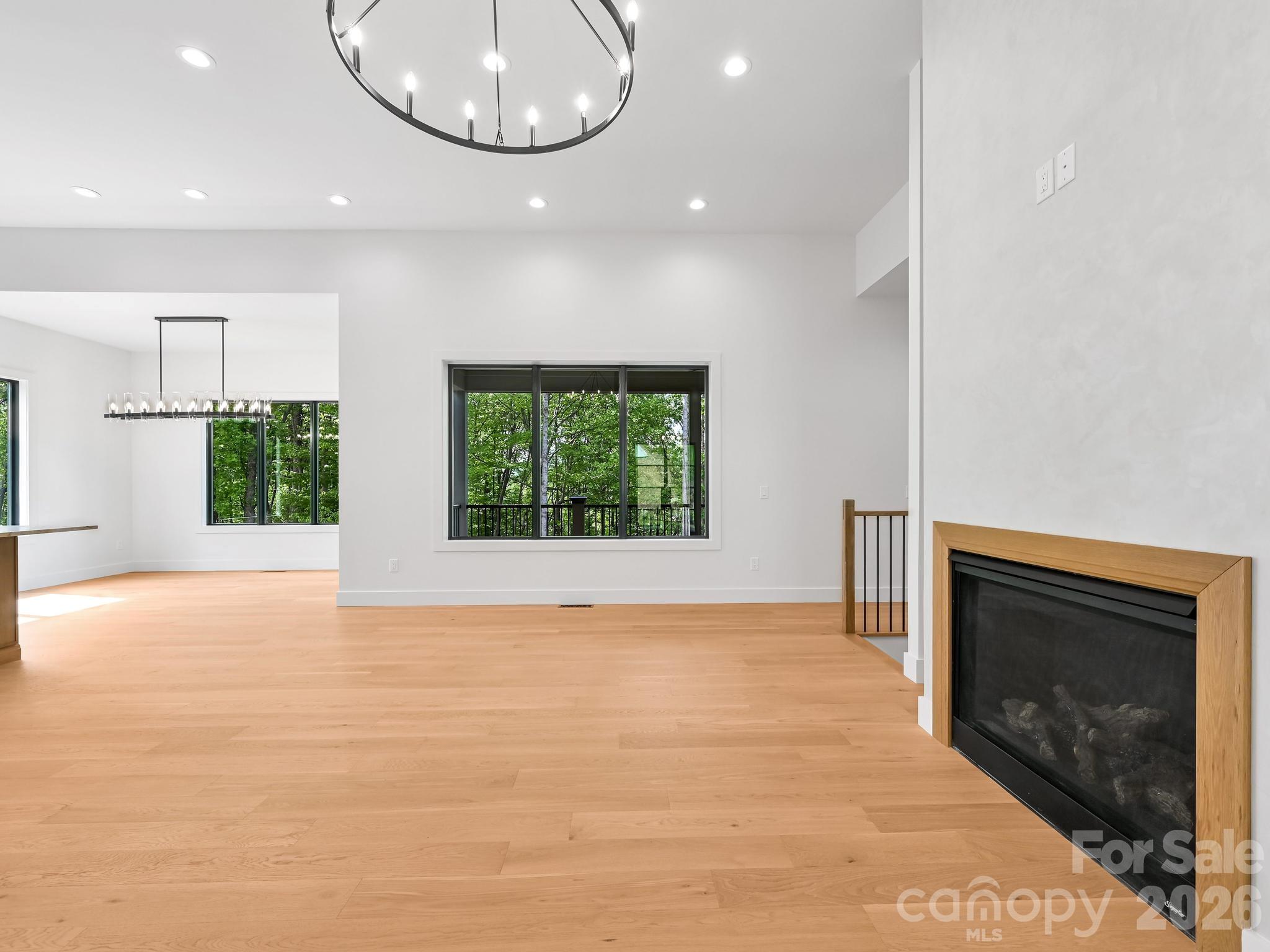 18 Erin Glen Court — Fairview