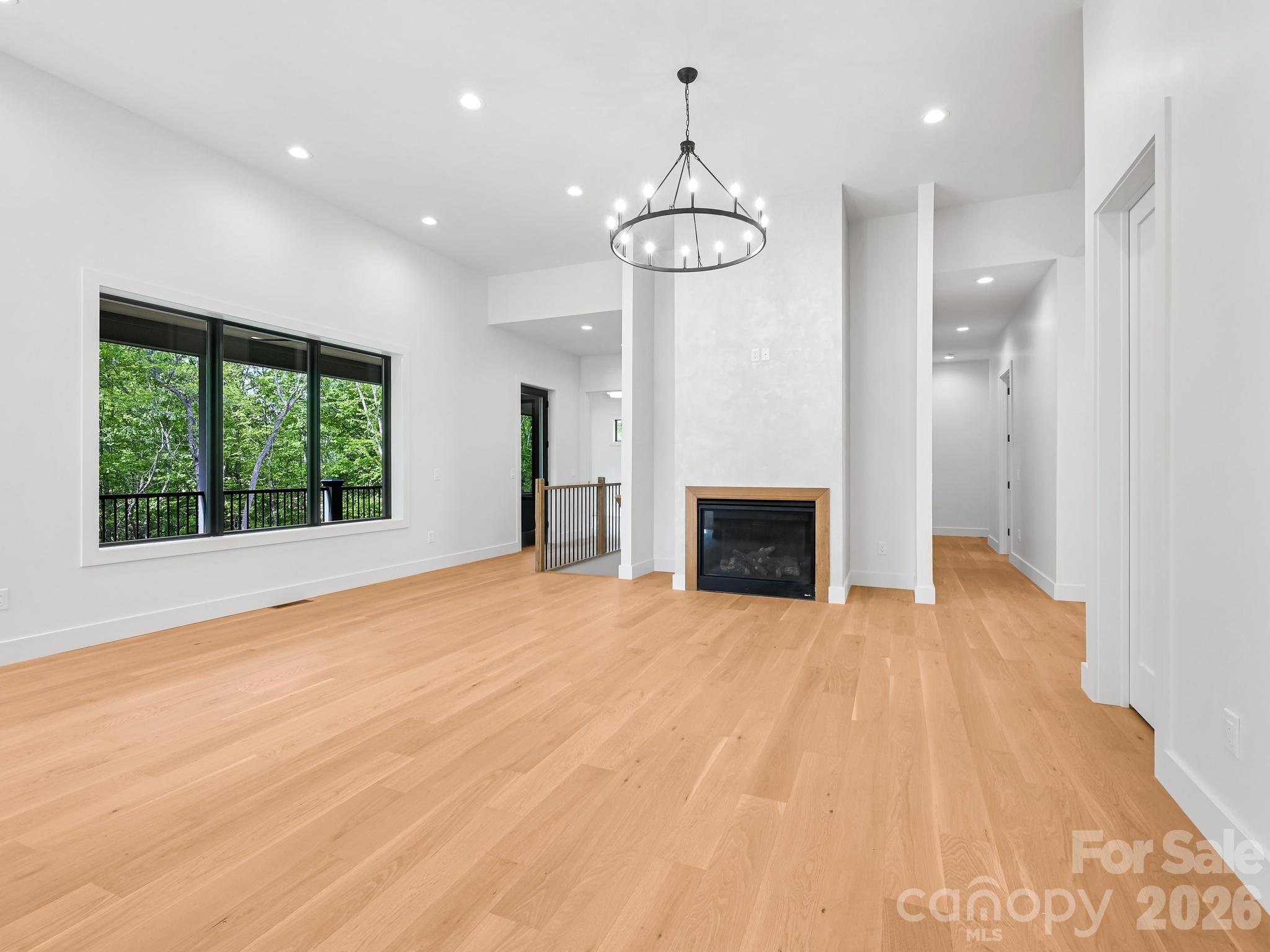 18 Erin Glen Court — Fairview