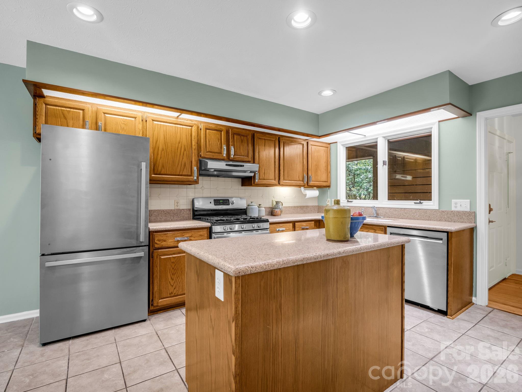 118 Timber Creek Road — Hendersonville
