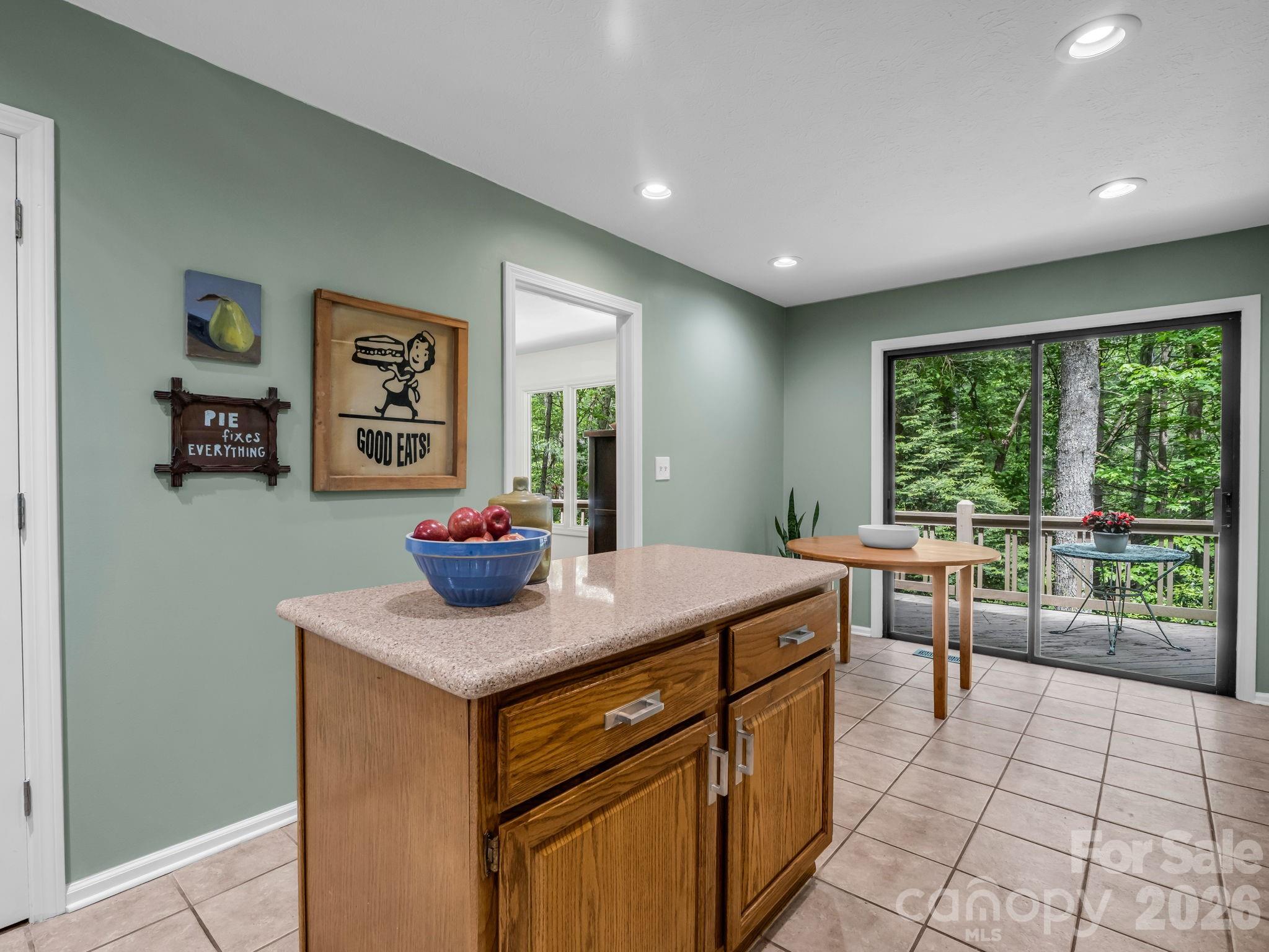 118 Timber Creek Road — Hendersonville