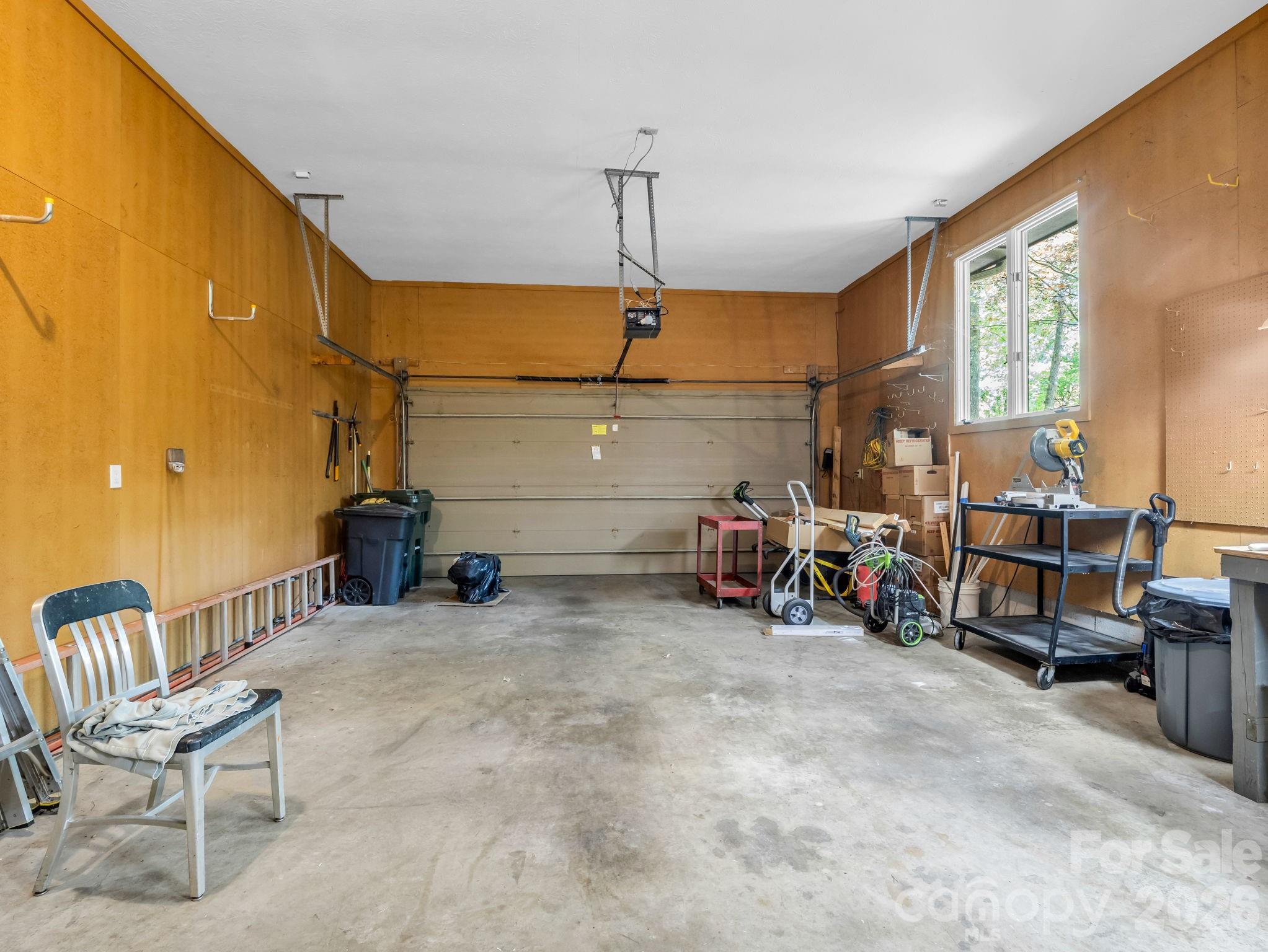 118 Timber Creek Road — Hendersonville