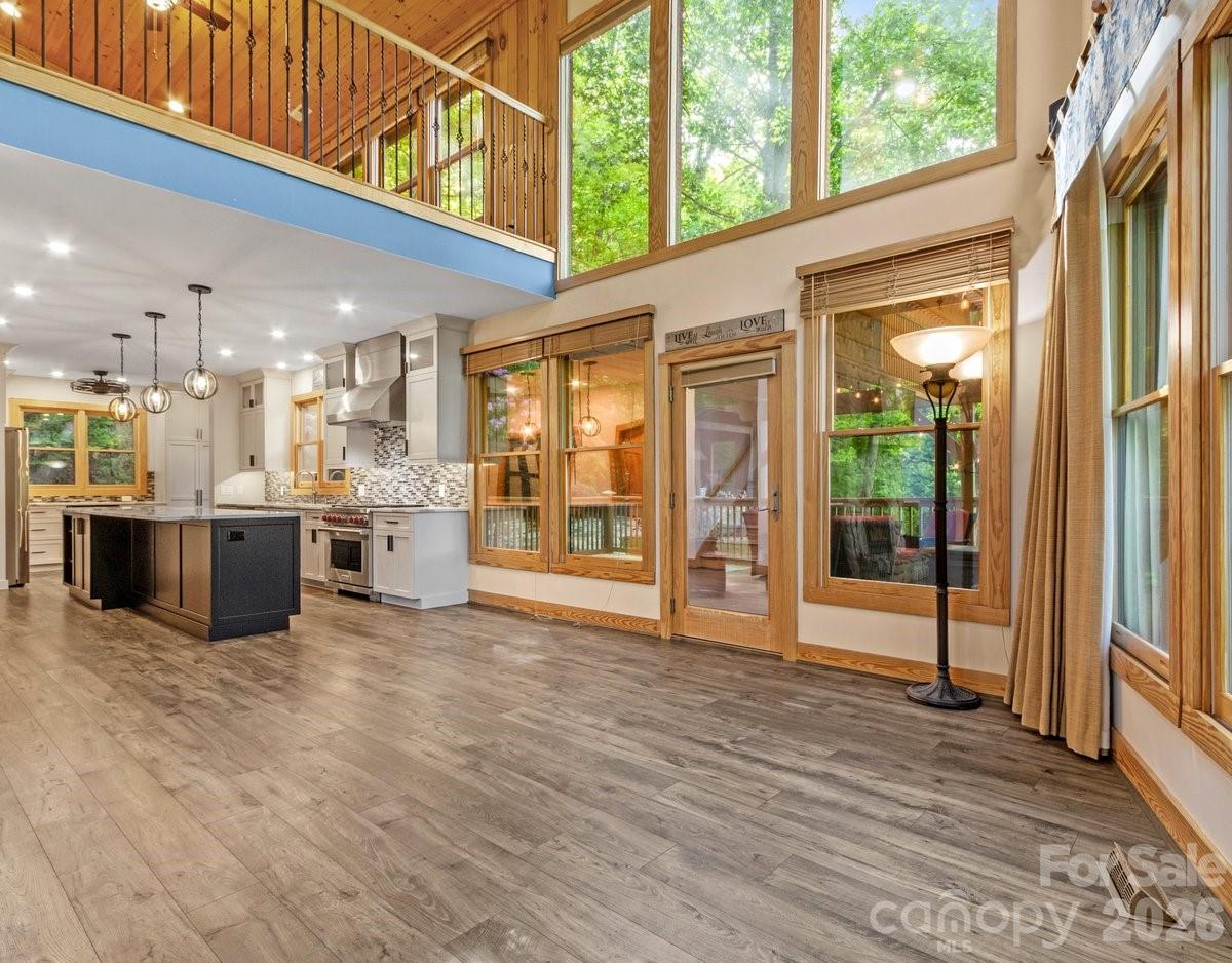52 Mountain Park Drive — Mars Hill