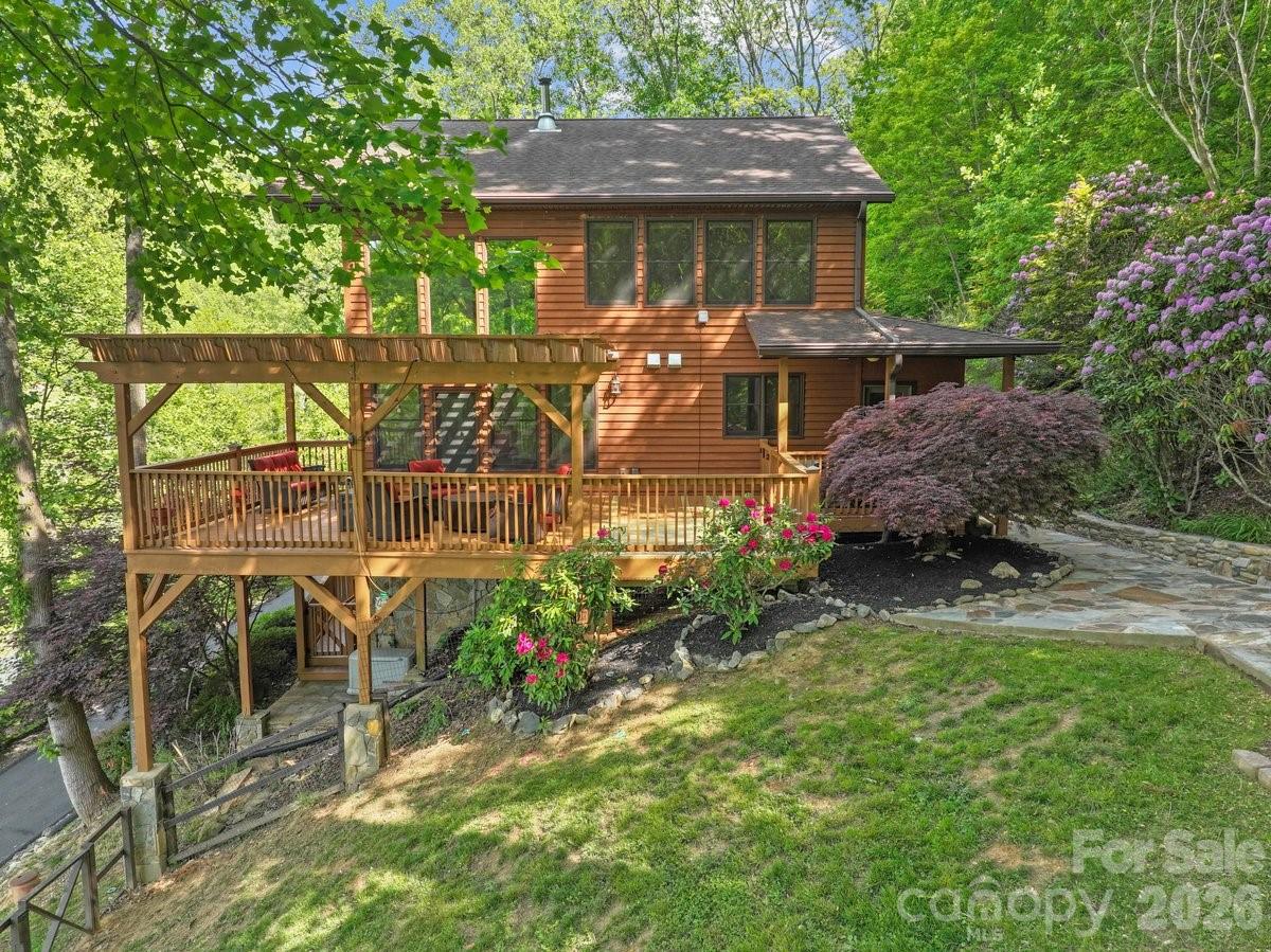 52 Mountain Park Drive — Mars Hill